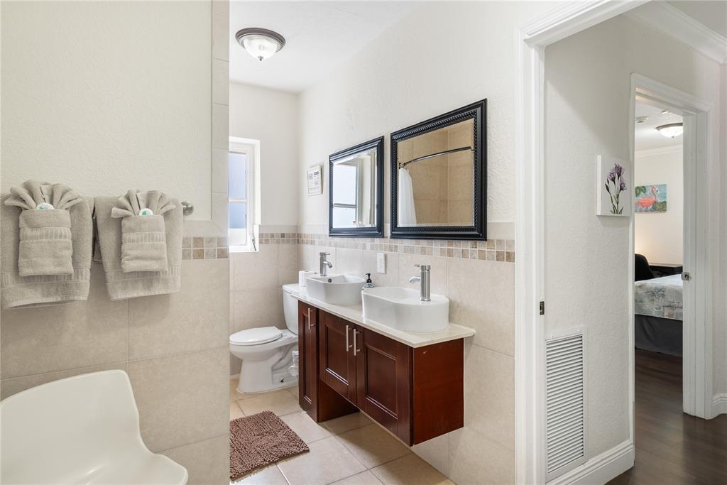 BEACH WAY HEIGHTS UNIT - Residential Lease