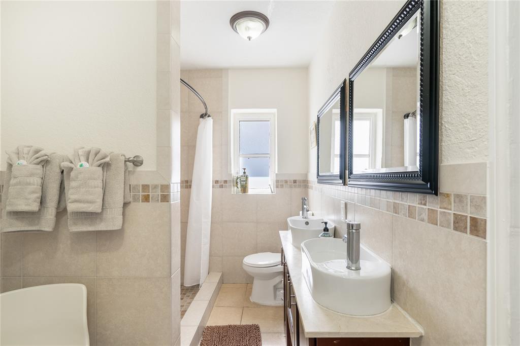 BEACH WAY HEIGHTS UNIT - Residential Lease