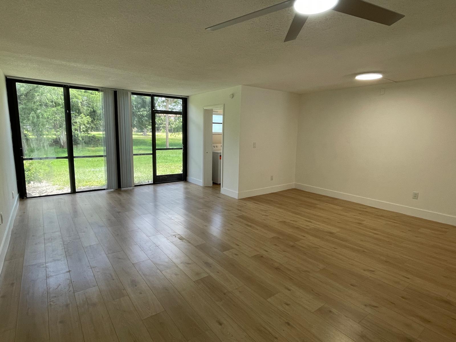 MANORS TOWNHOUSE 14-15 CONDO - Residential