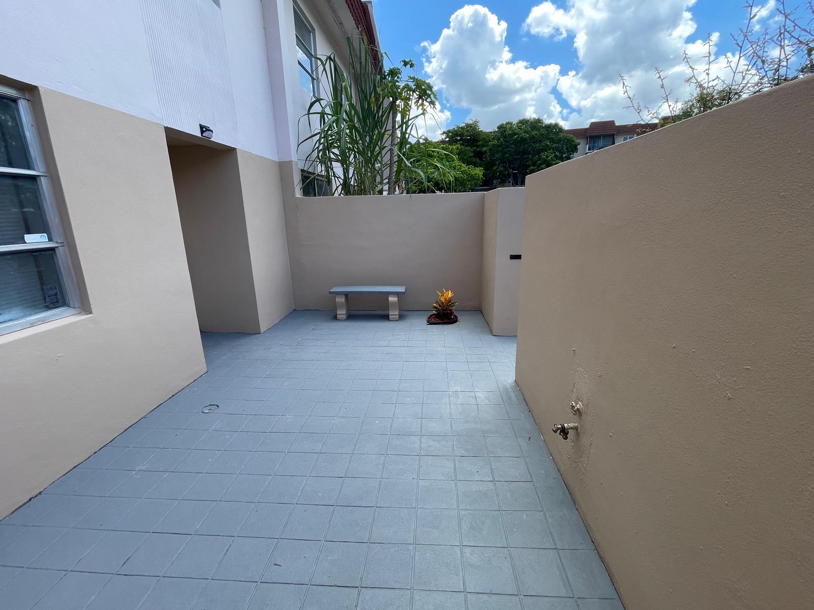 MANORS TOWNHOUSE 14-15 CONDO - Residential