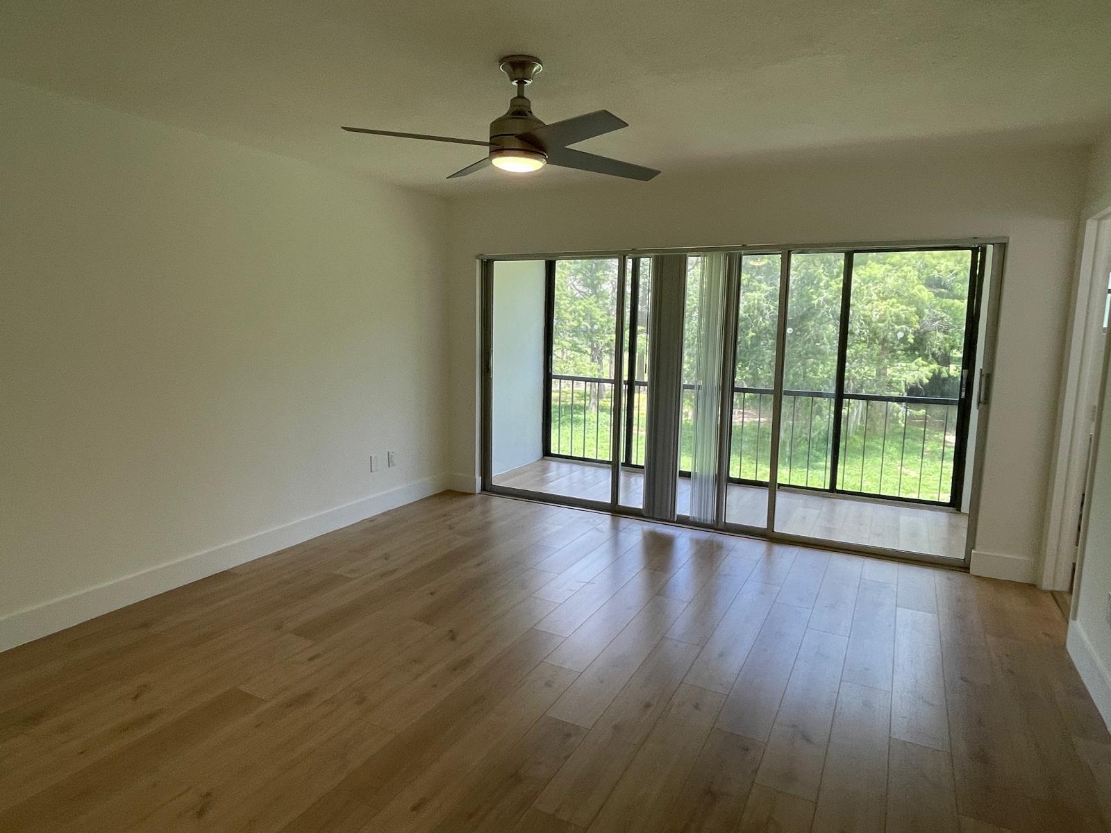 MANORS TOWNHOUSE 14-15 CONDO - Residential