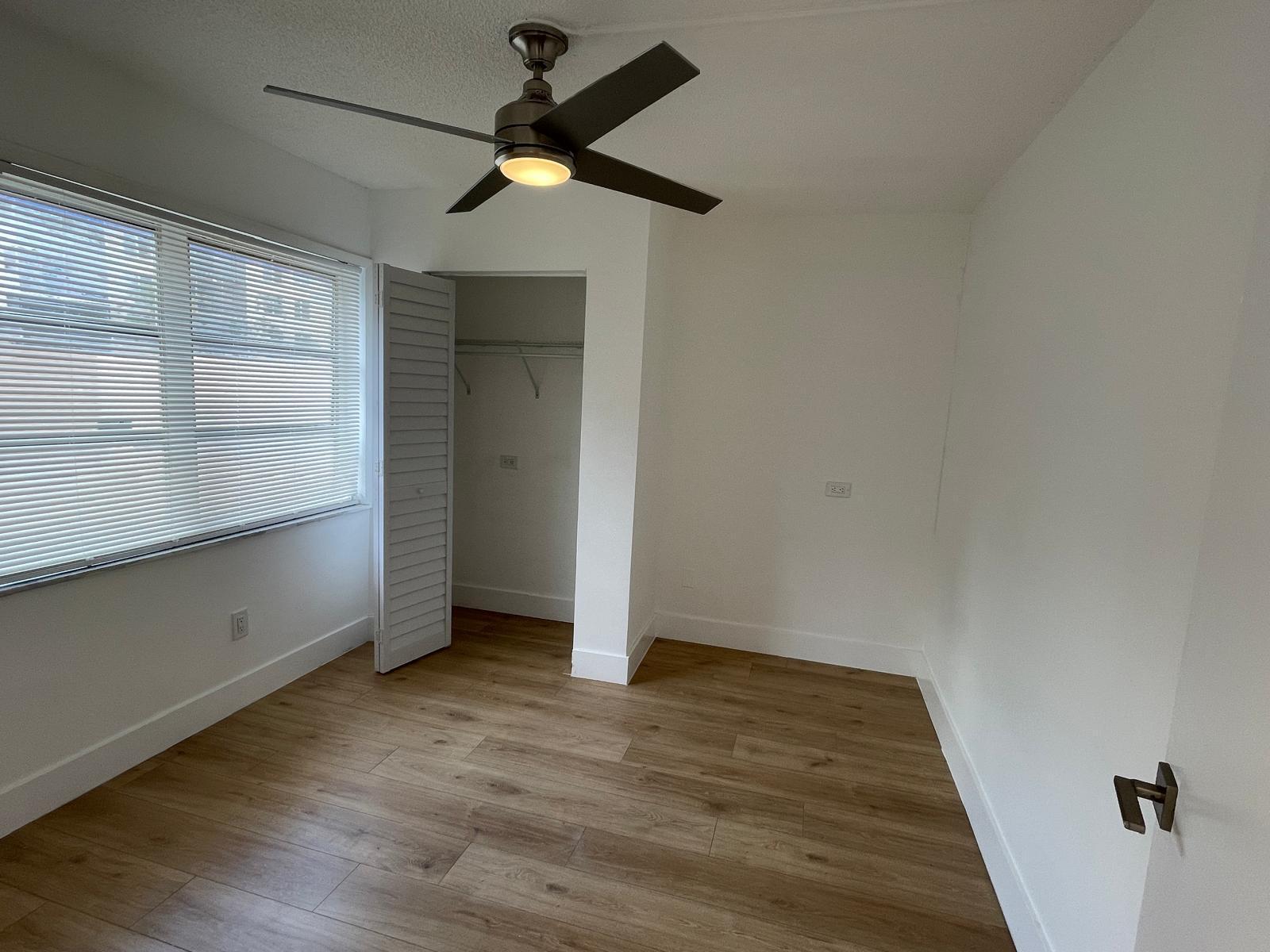 MANORS TOWNHOUSE 14-15 CONDO - Residential