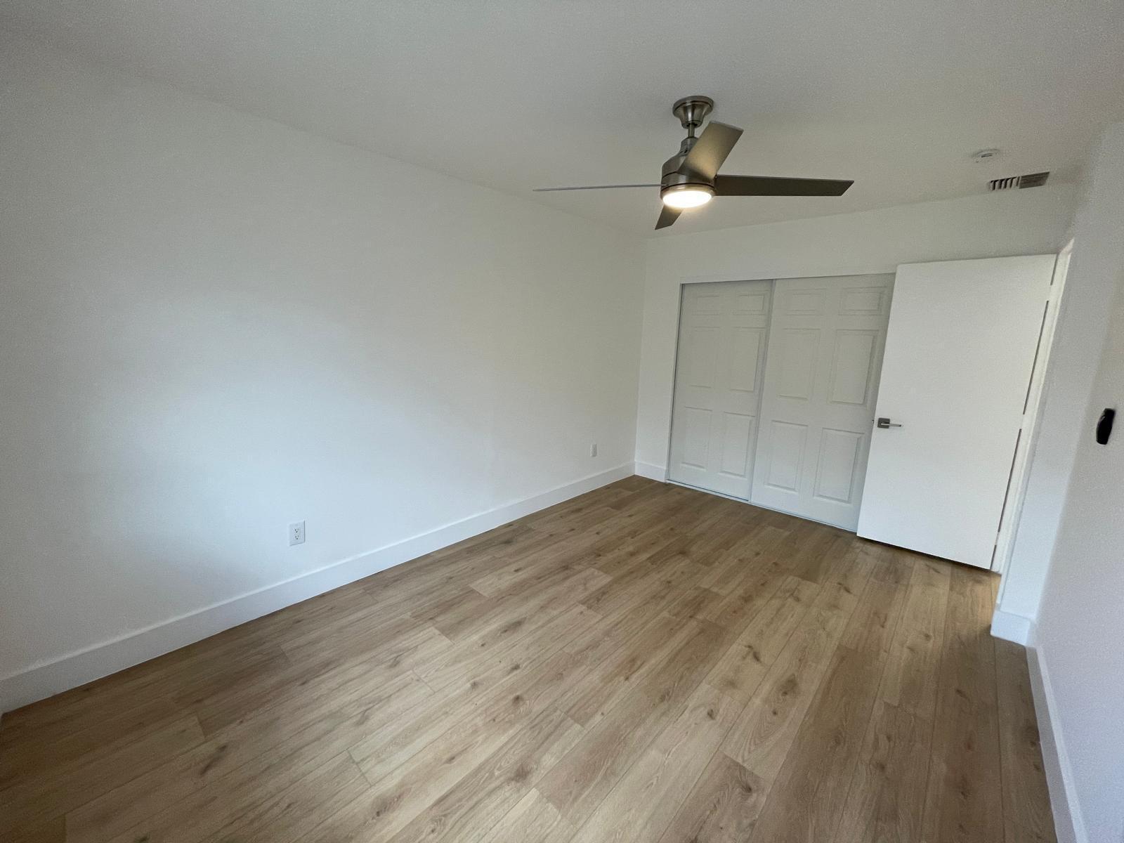MANORS TOWNHOUSE 14-15 CONDO - Residential