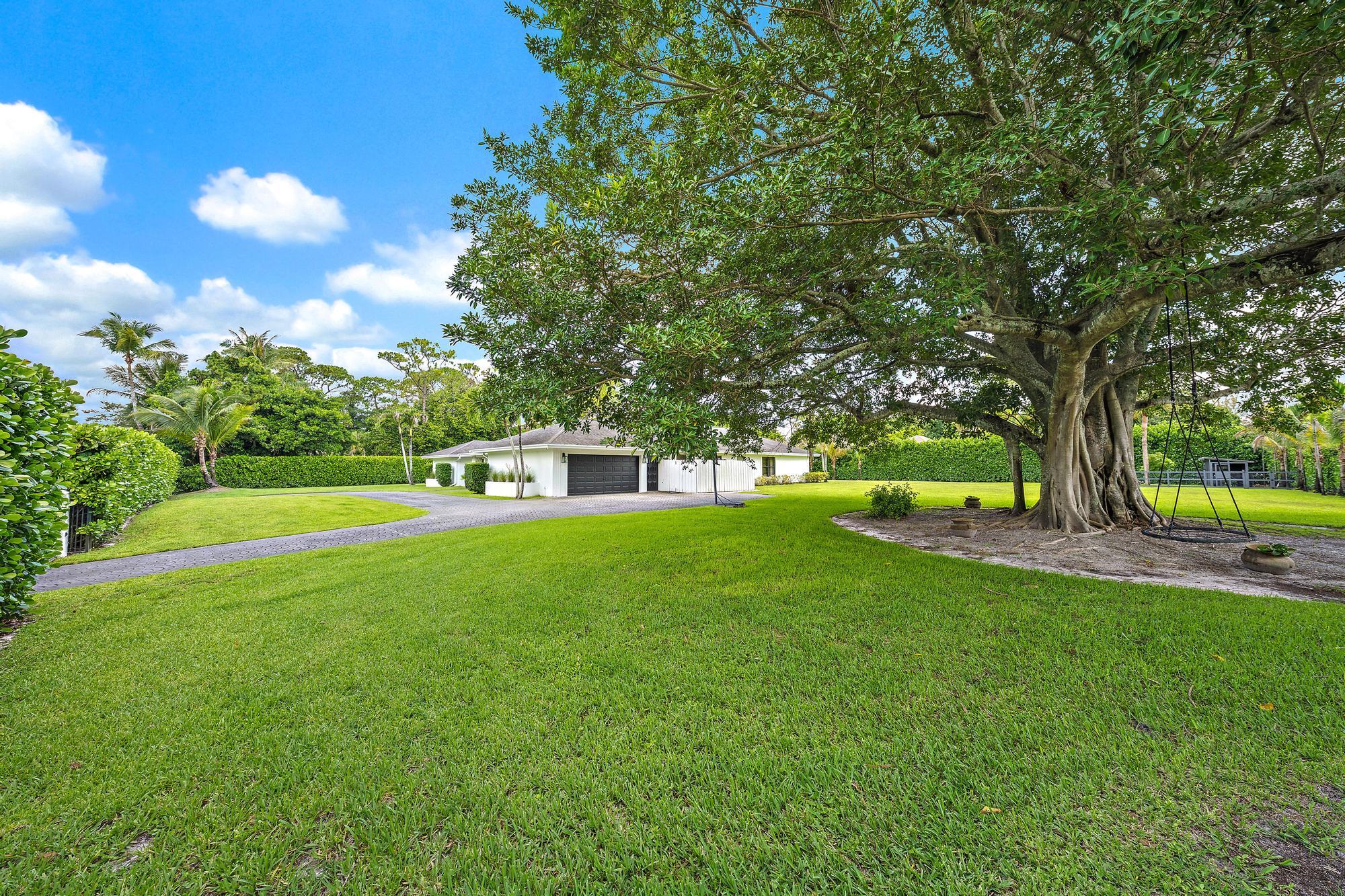 PADDOCK PARK 1 OF WELLINGTON - Residential