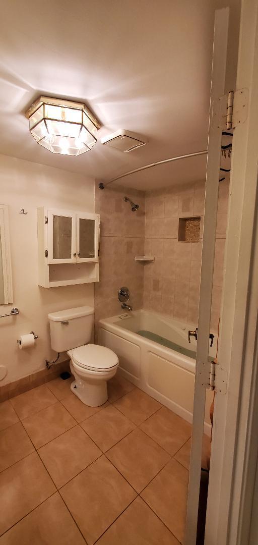LAKES OF NEWPORT I CONDO - Residential