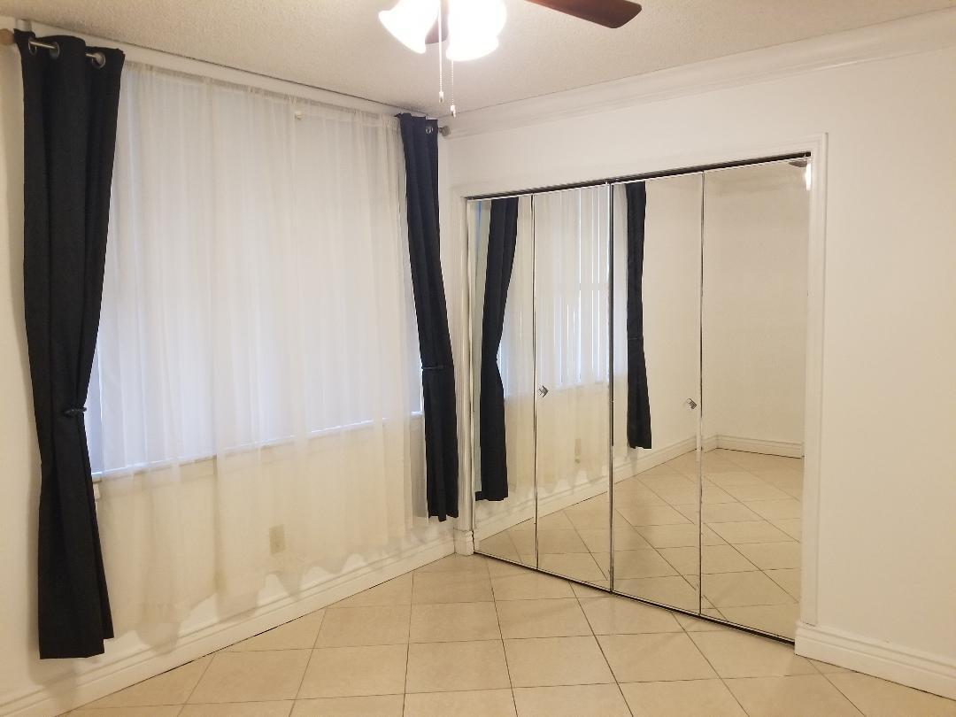 LAKES OF NEWPORT I CONDO - Residential