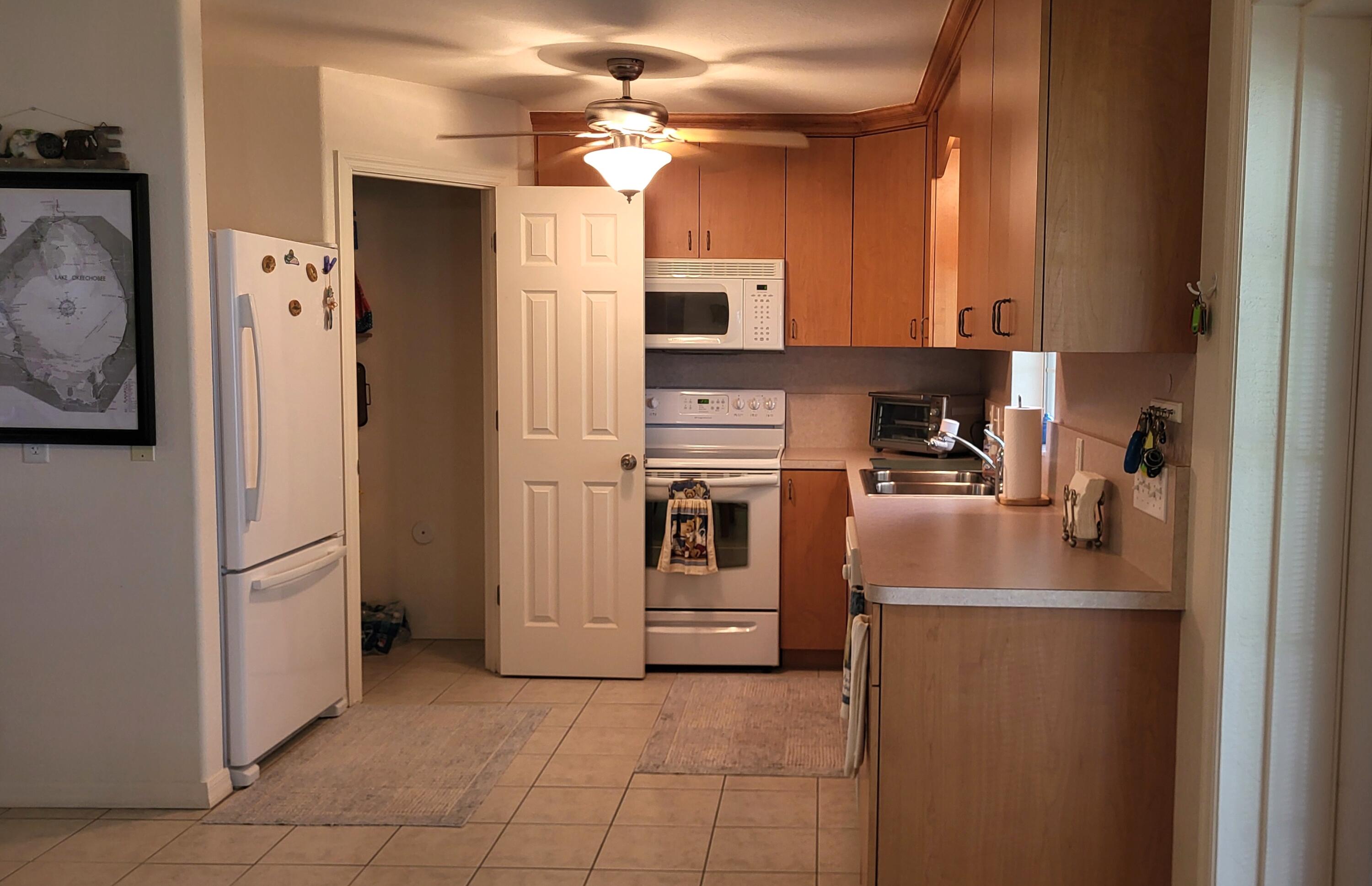 LAKE HAVEN SUB - Residential