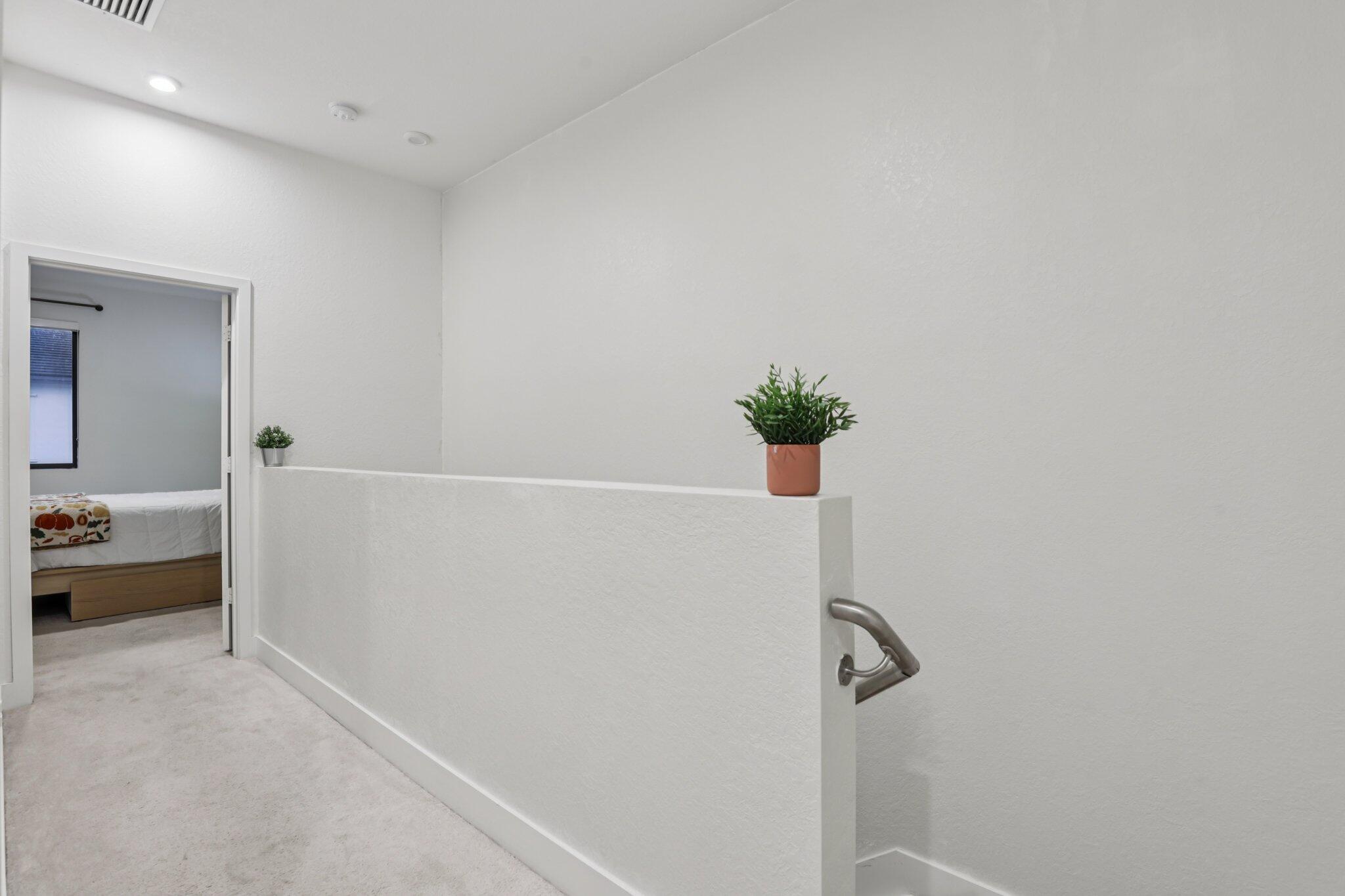 MC RESIDENTIAL - Residential