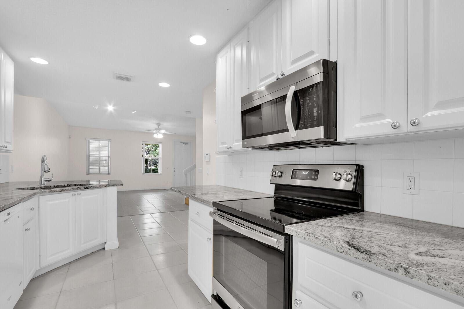 MARTINIQUE AT ABACOA 1 - Residential Lease