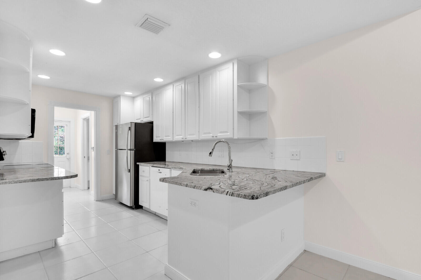 MARTINIQUE AT ABACOA 1 - Residential Lease