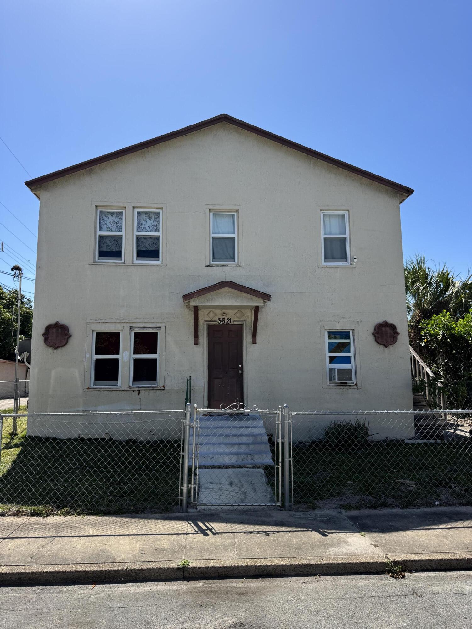 ROSEDALE - Residential Income