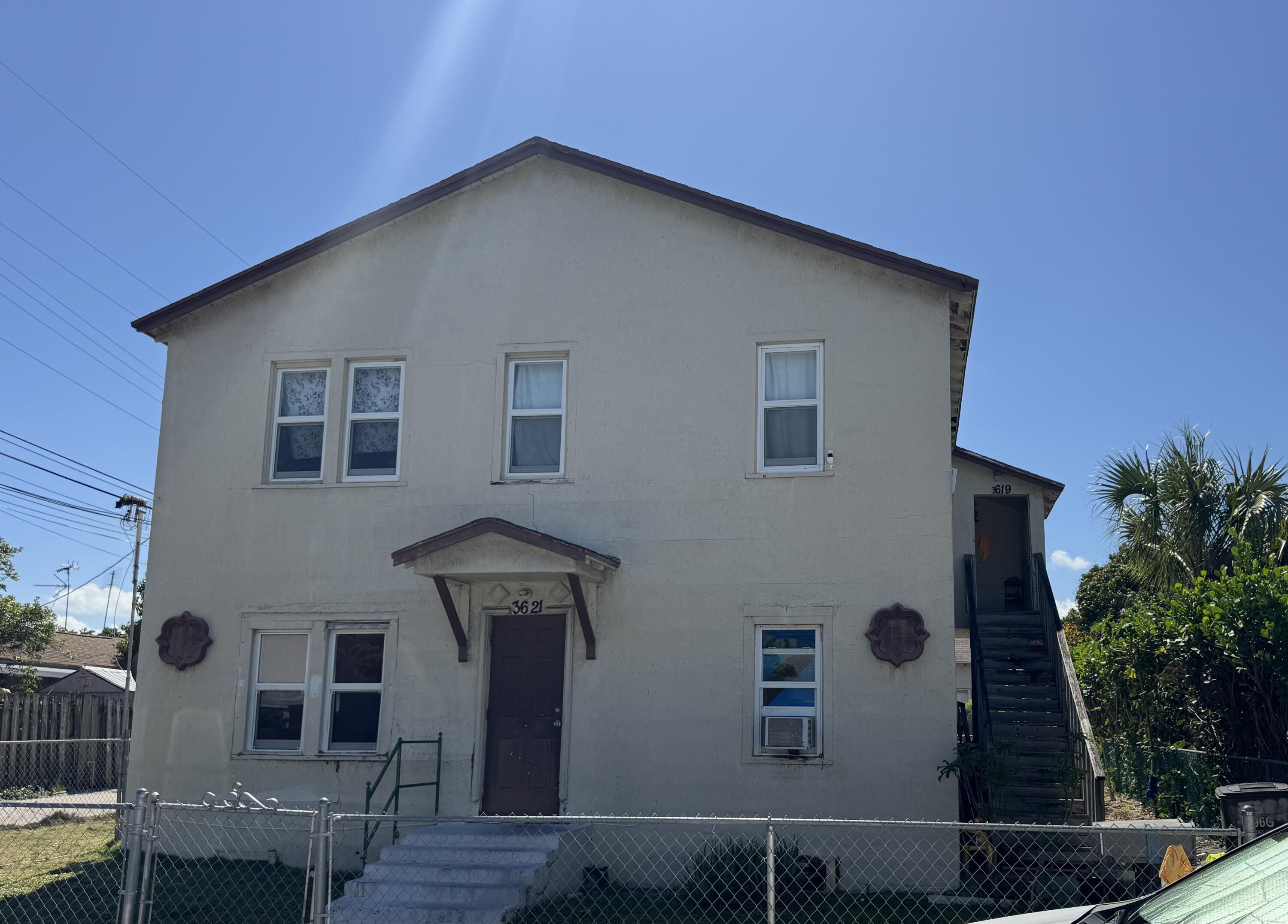ROSEDALE - Residential Income