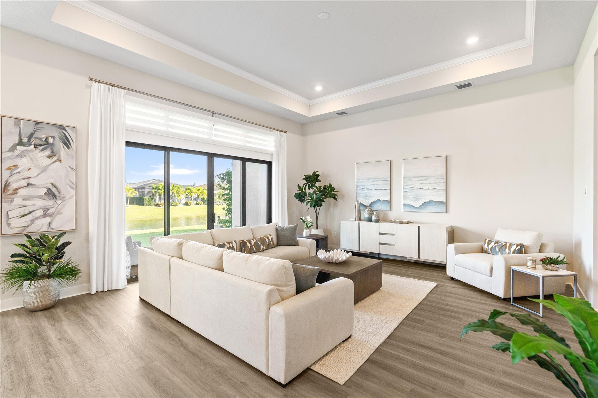 The Falls of Parkland - Residential