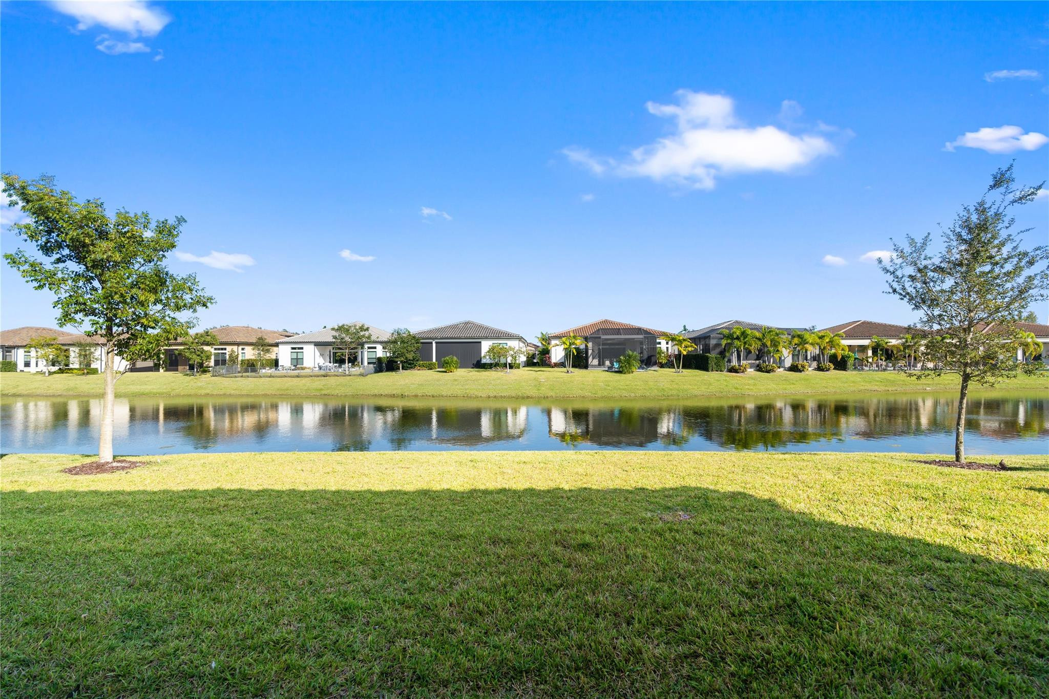 The Falls of Parkland - Residential