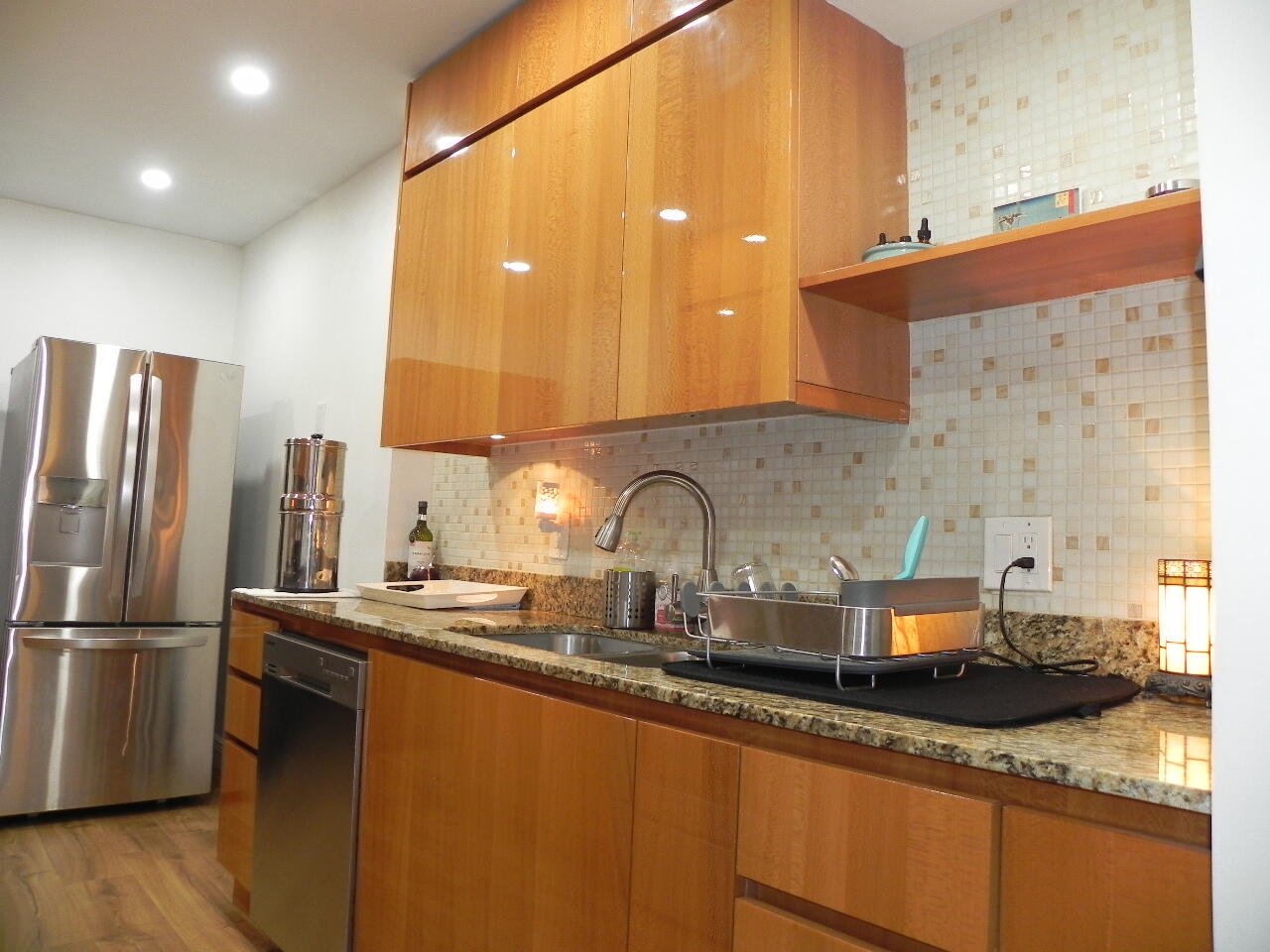 HILLCREST EAST NO 27 CONDO - Residential