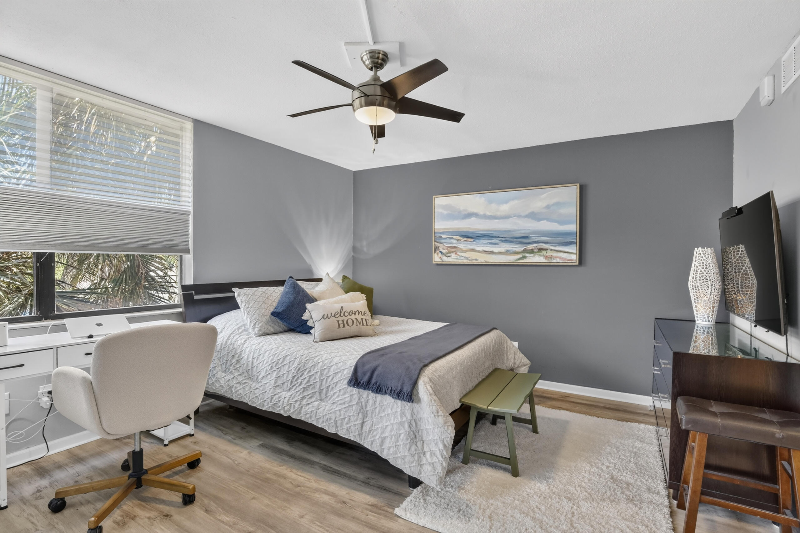 LAKES OF NEWPORT I CONDO - Residential