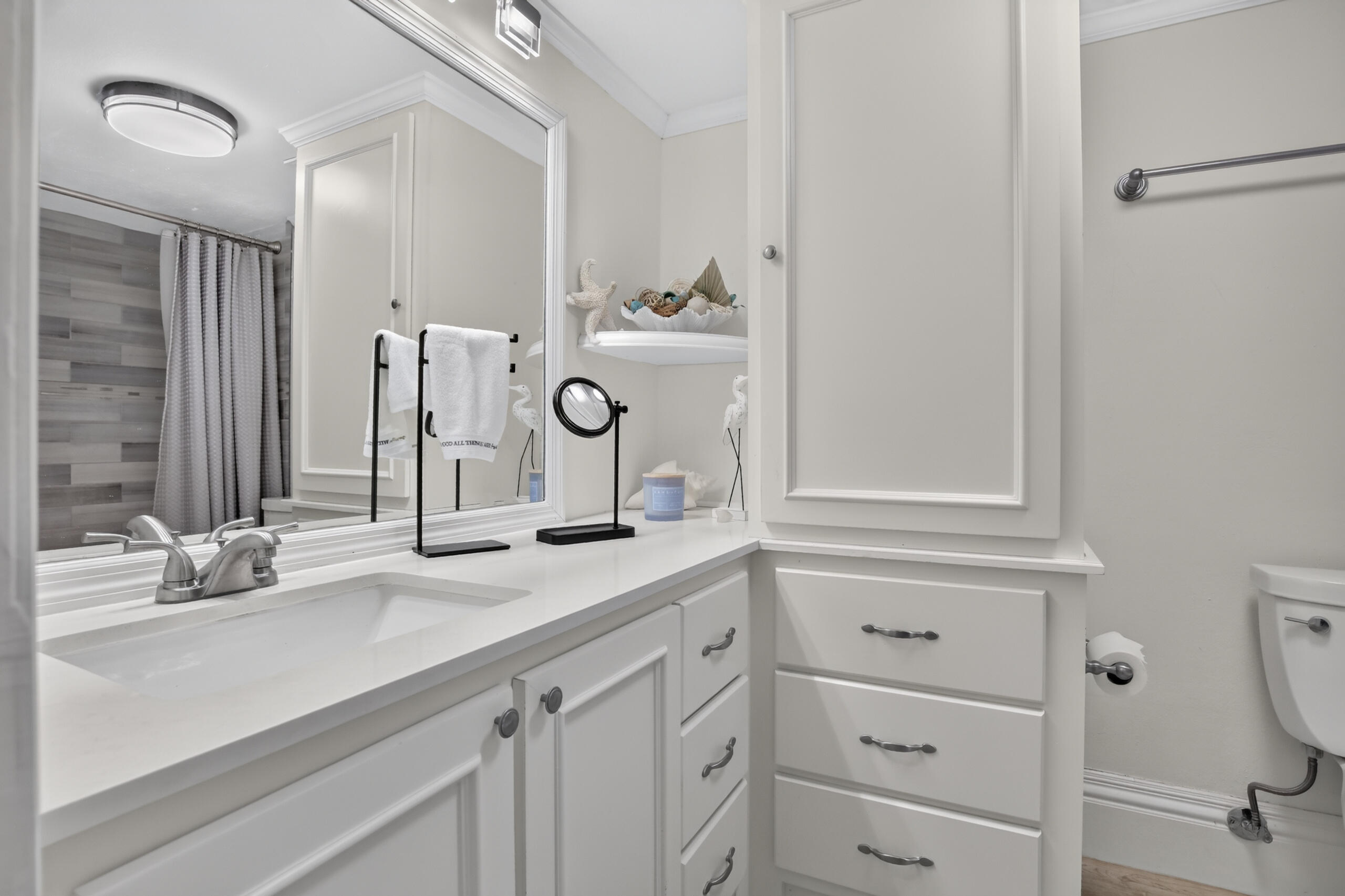 LAKES OF NEWPORT I CONDO - Residential