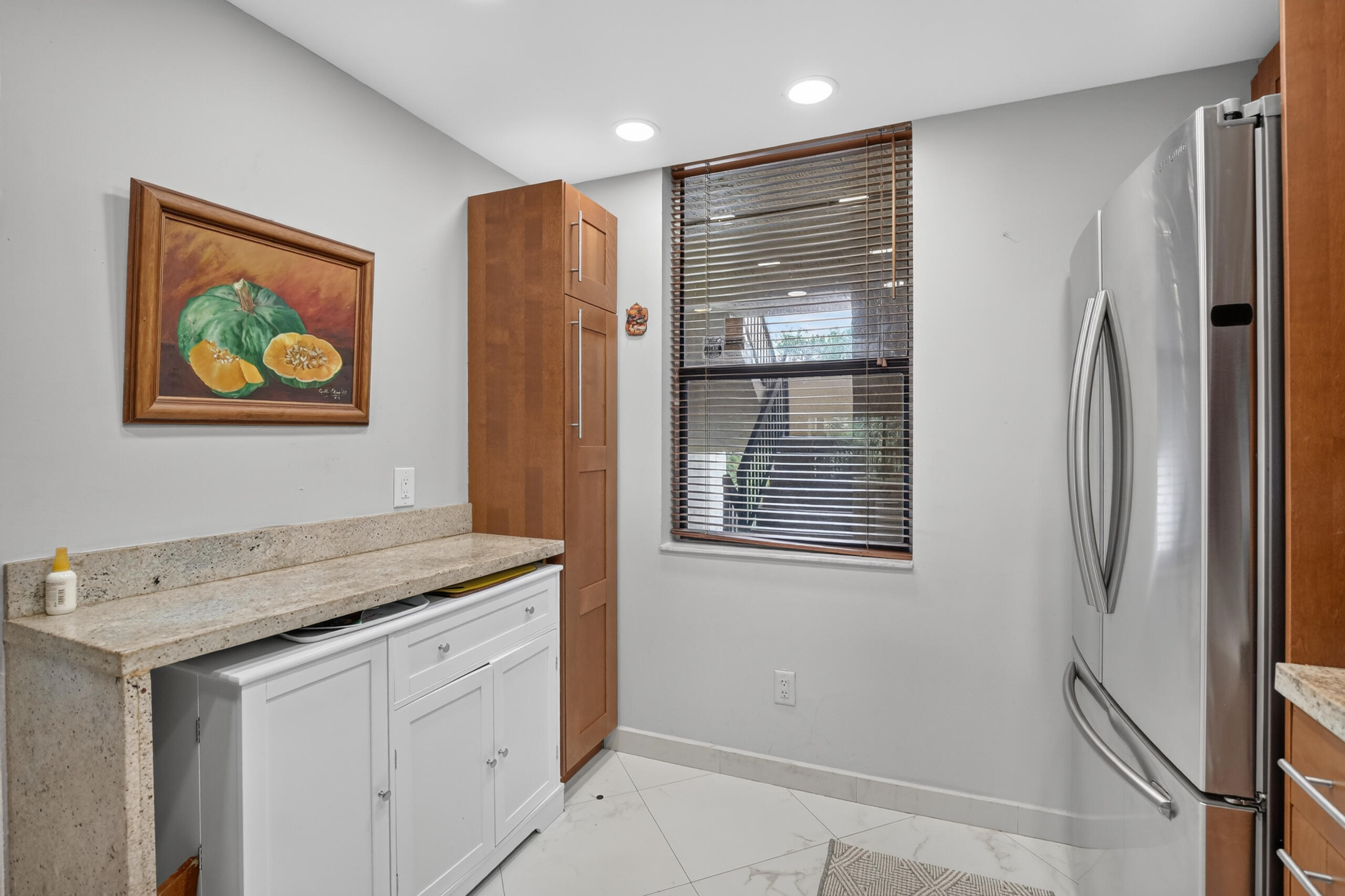LAKES OF NEWPORT I CONDO - Residential