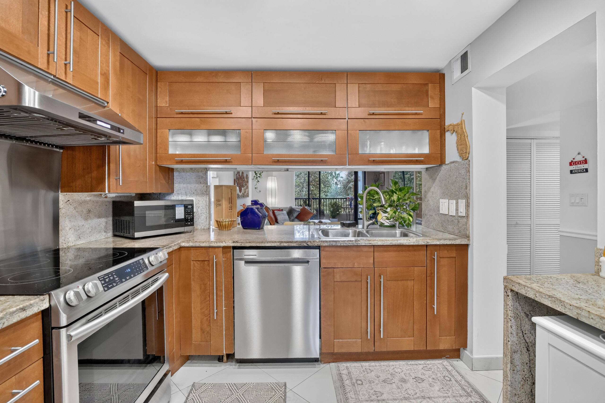 LAKES OF NEWPORT I CONDO - Residential