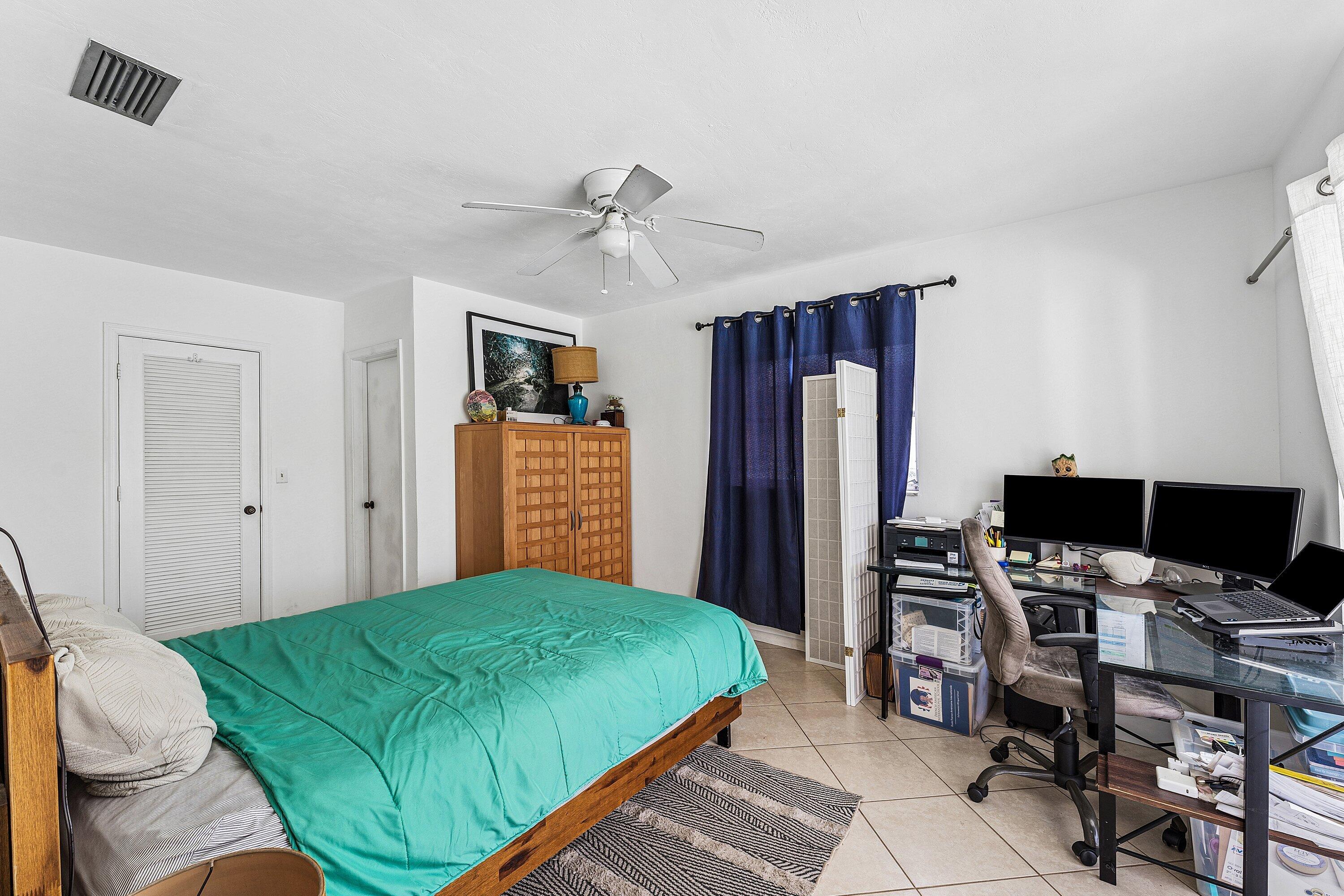UNIVERSITY PARK COUNTRY CLUB ESTS IN - Residential Lease