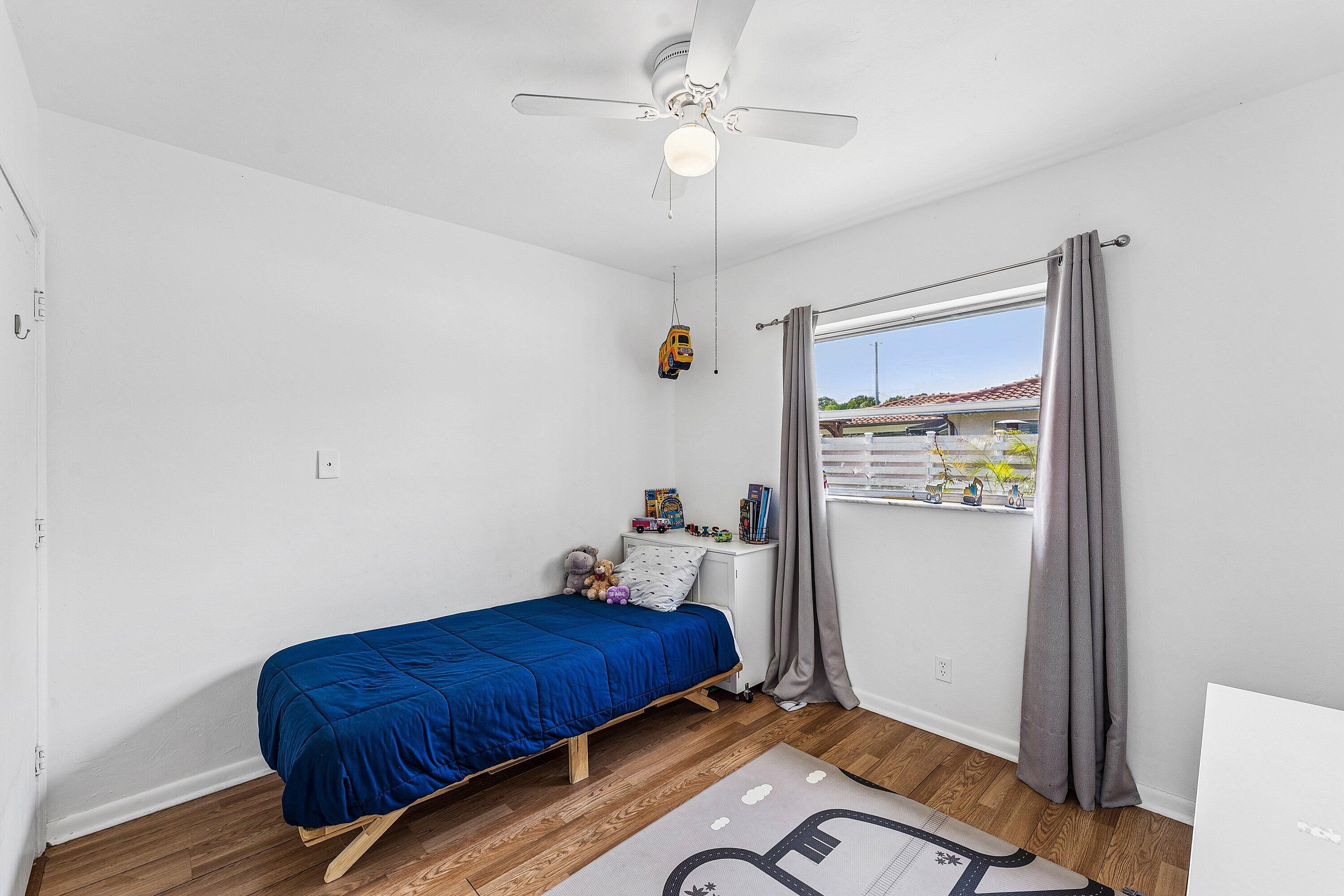 UNIVERSITY PARK COUNTRY CLUB ESTS IN - Residential Lease