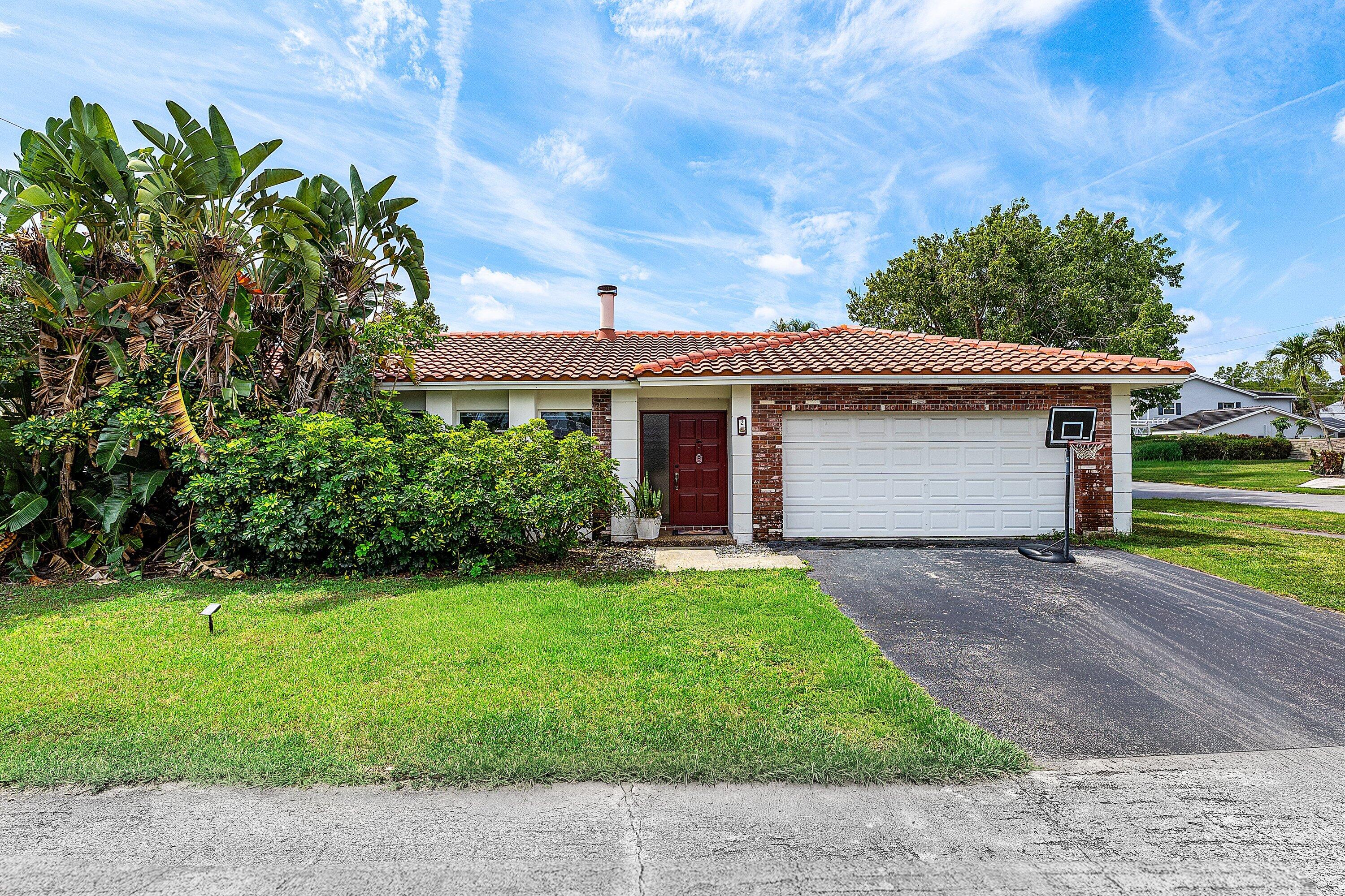 UNIVERSITY PARK COUNTRY CLUB ESTS IN - Residential Lease