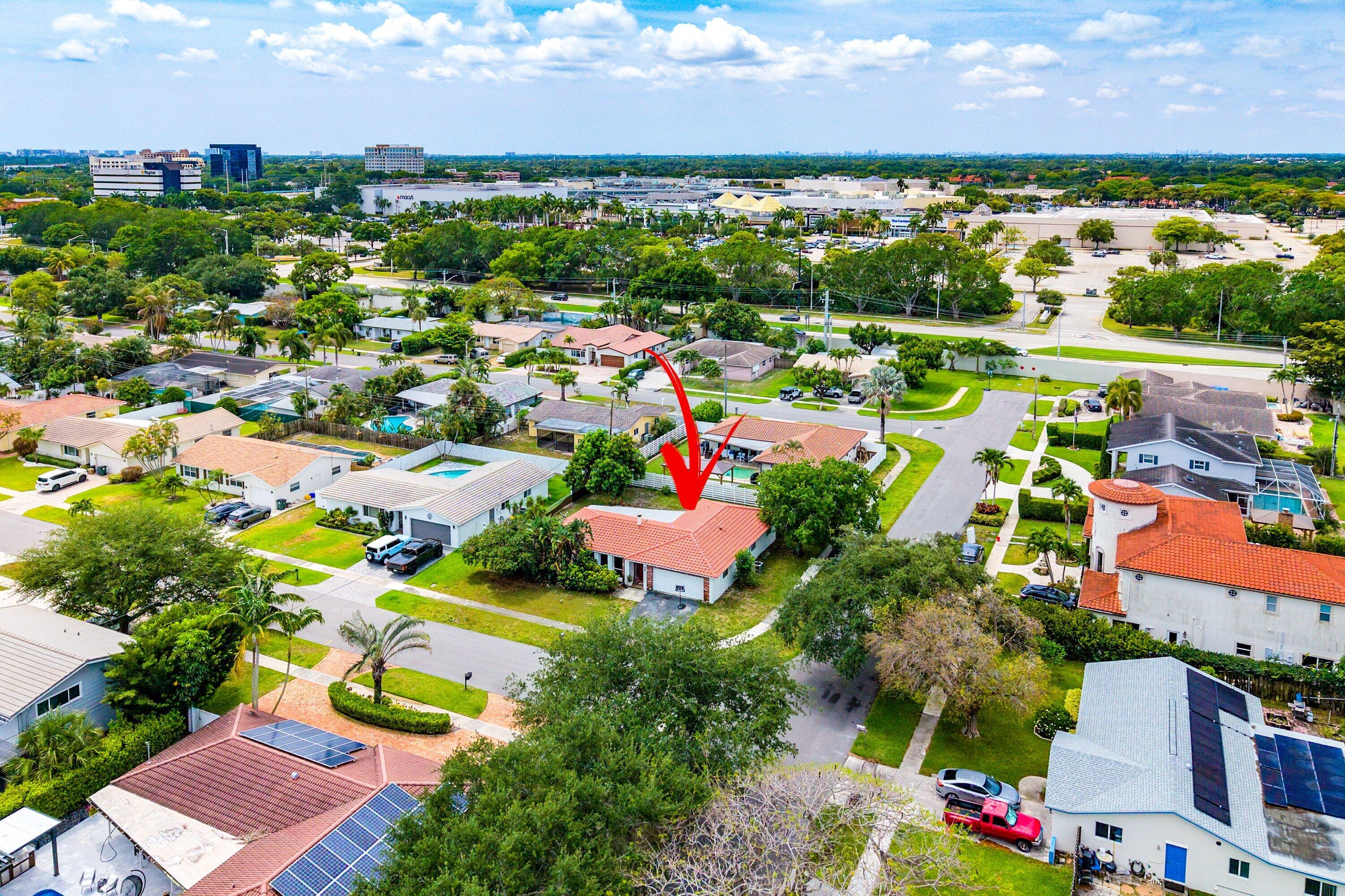 UNIVERSITY PARK COUNTRY CLUB ESTS IN - Residential Lease
