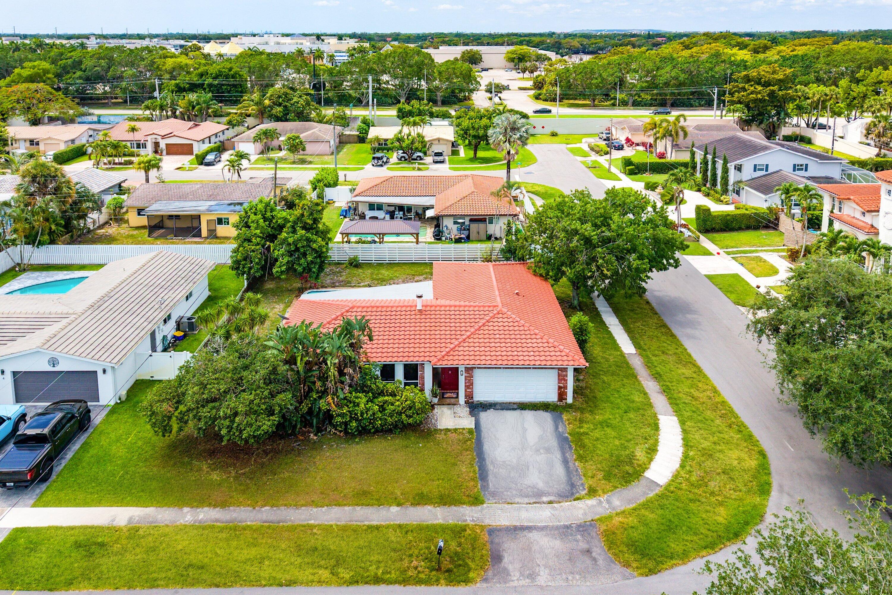 UNIVERSITY PARK COUNTRY CLUB ESTS IN - Residential Lease