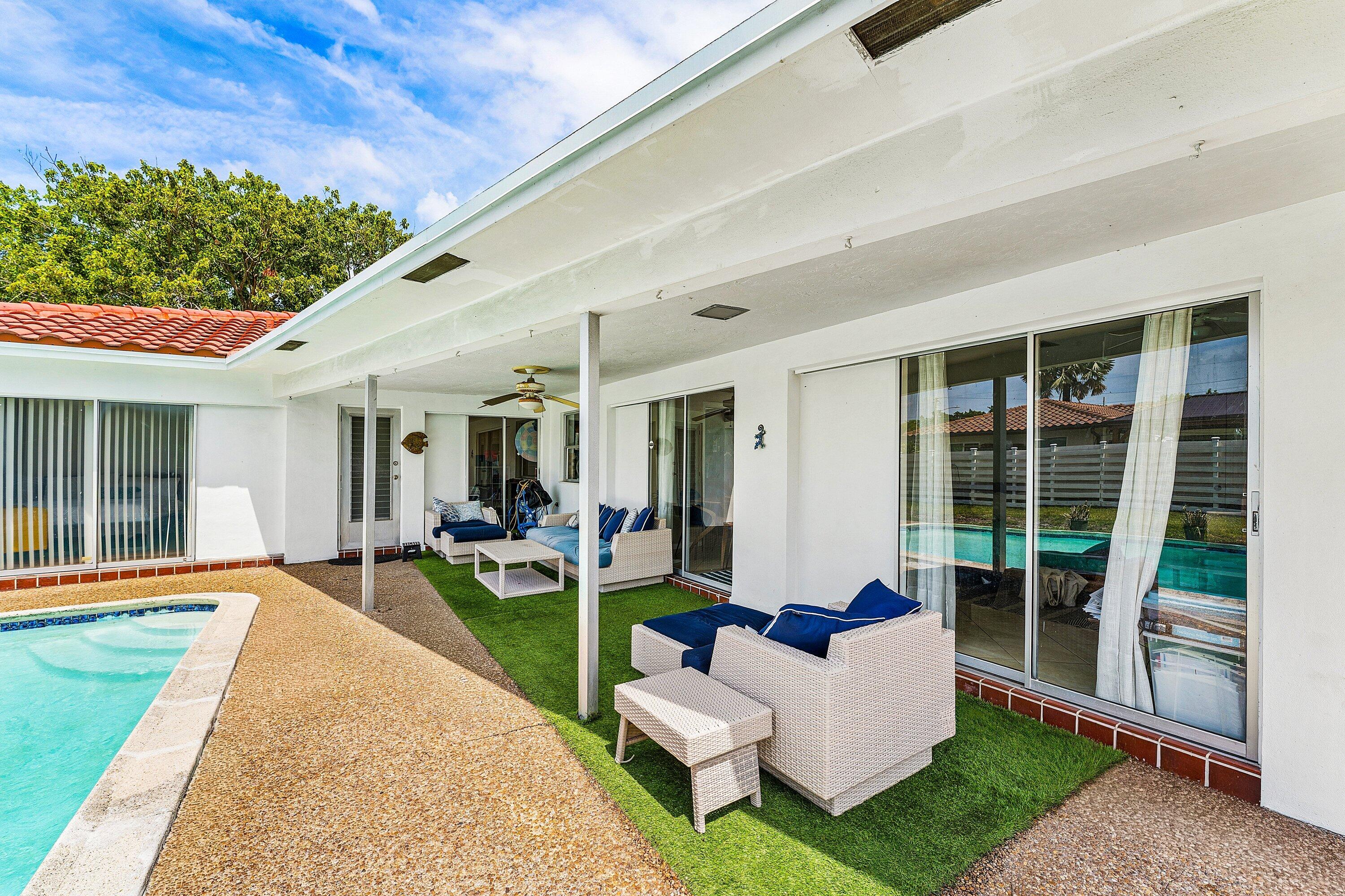UNIVERSITY PARK COUNTRY CLUB ESTS IN - Residential Lease