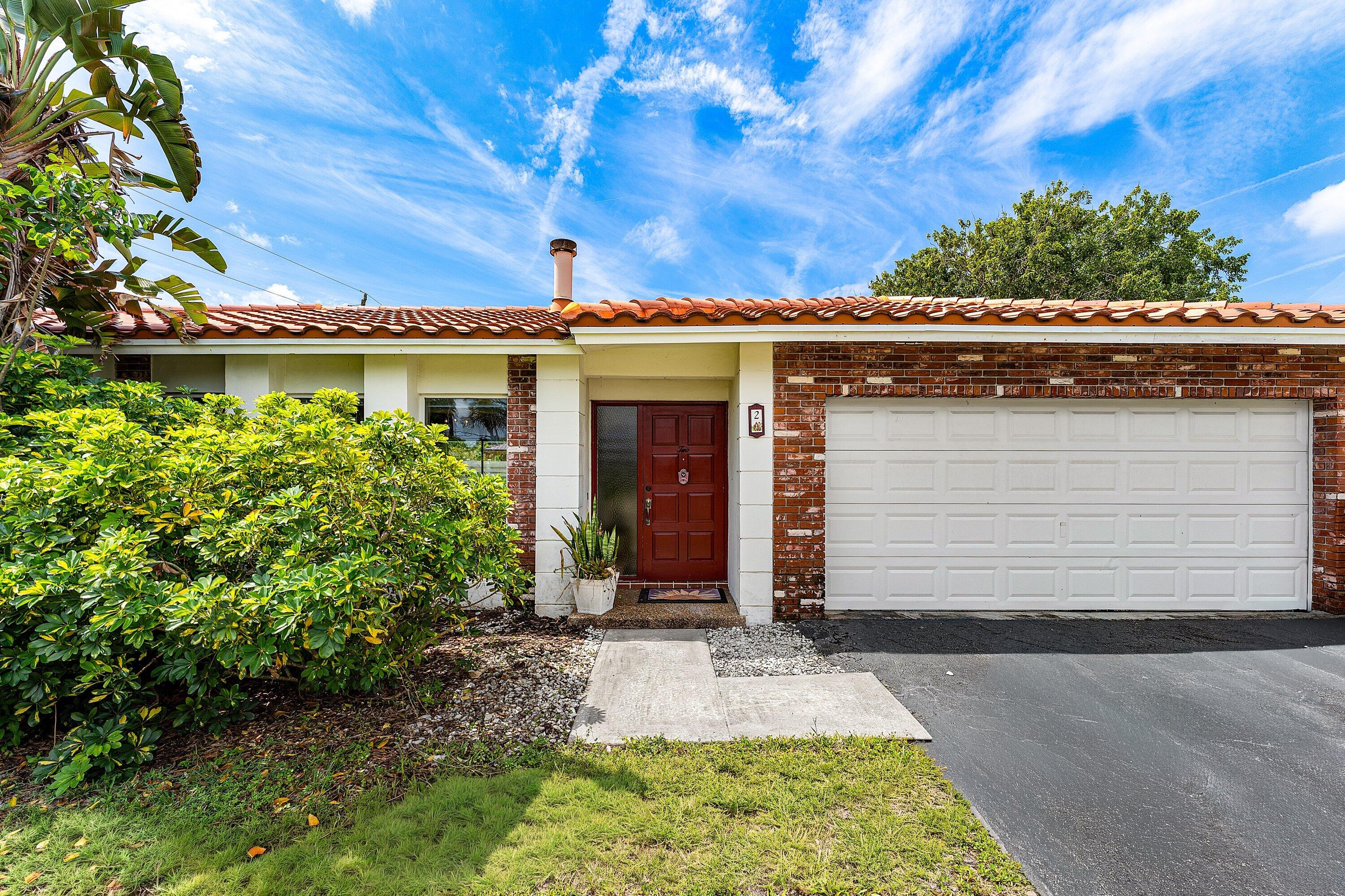 UNIVERSITY PARK COUNTRY CLUB ESTS IN - Residential Lease