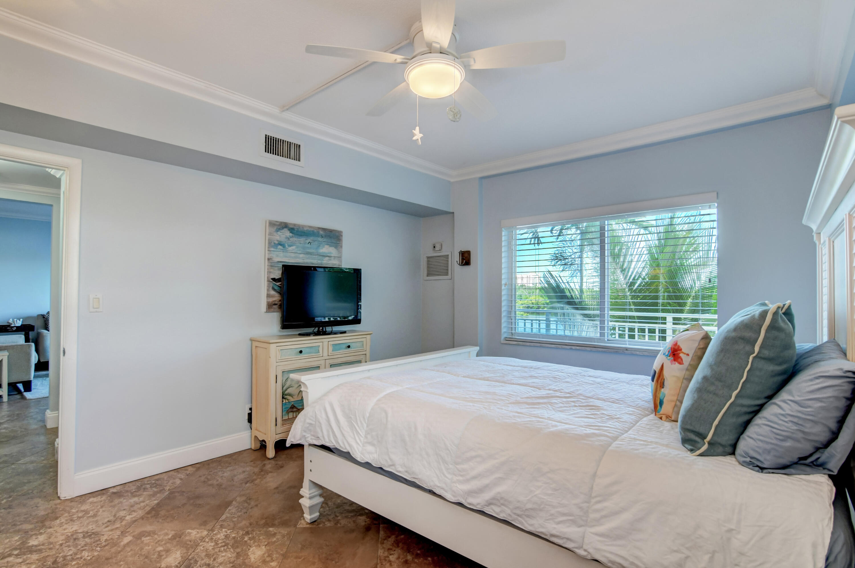 OCEAN PARK MANOR - Residential Lease