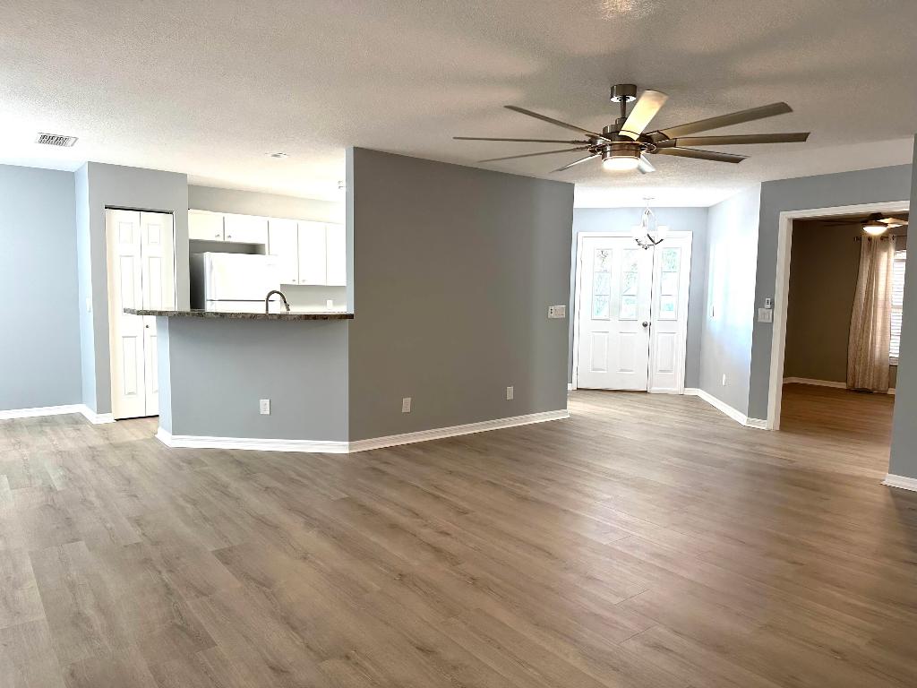 ON TOP OF THE WORLD - PHASE 1-A; PROVIDENCE - Residential
