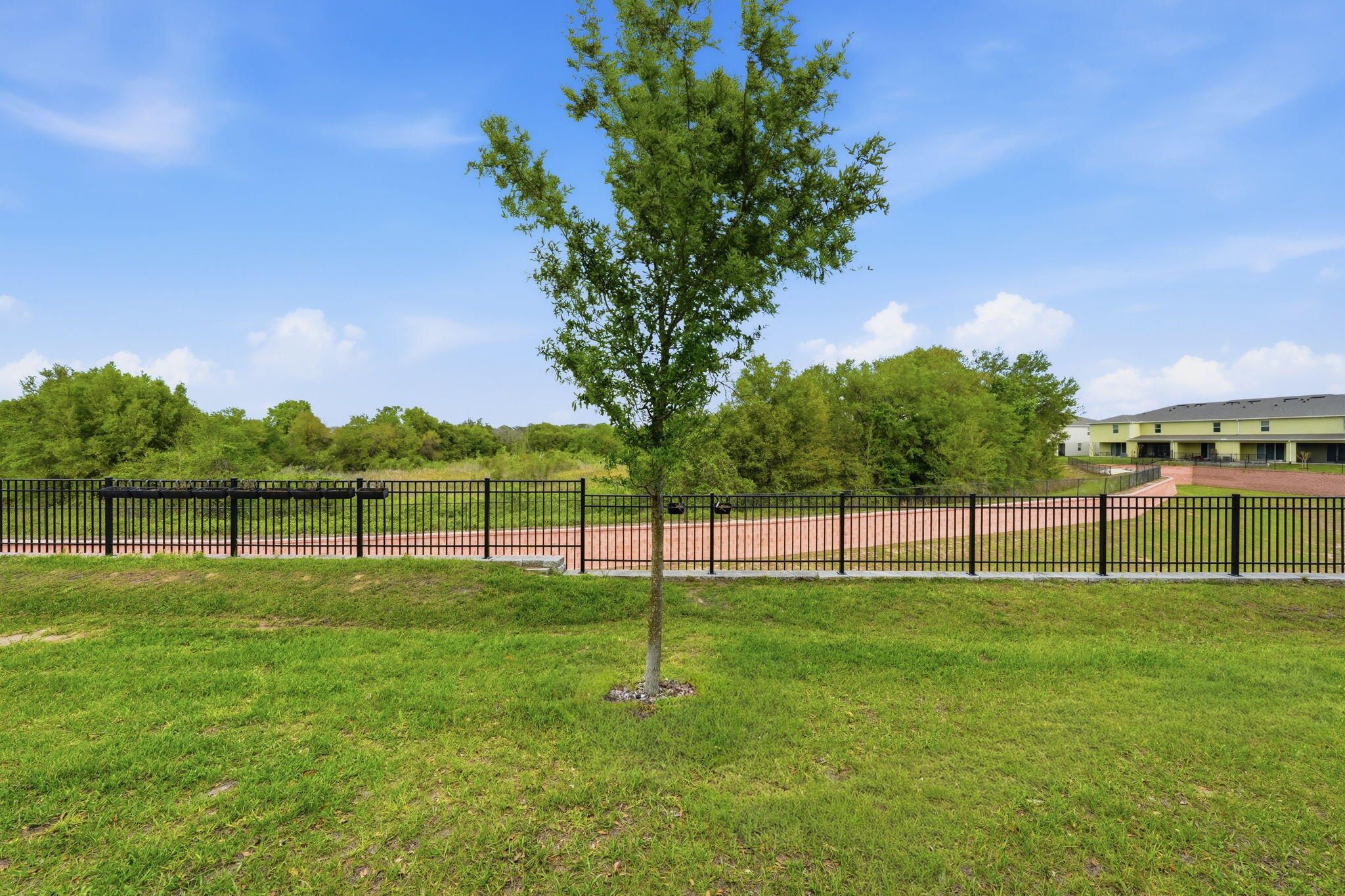 VENEZIA TOWNHOUSES - Residential Lease