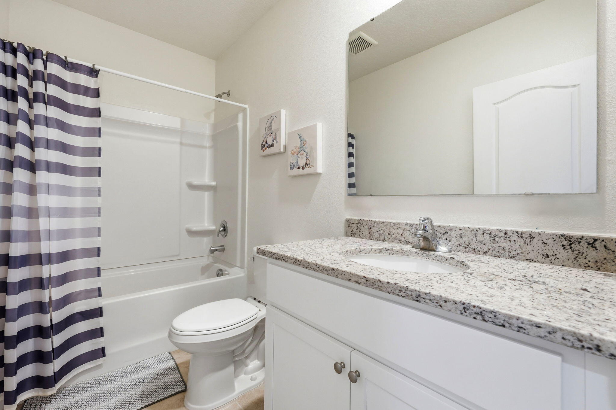VENEZIA TOWNHOUSES - Residential Lease