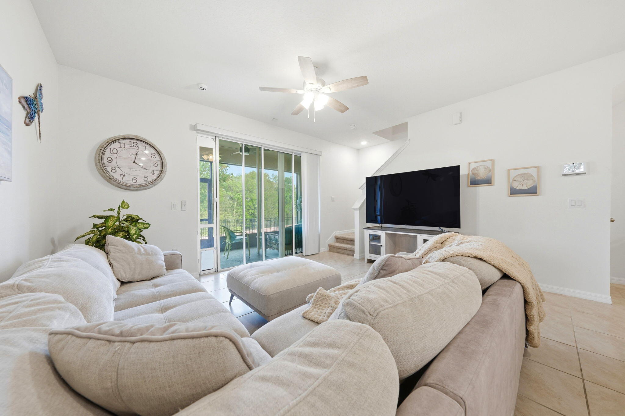 VENEZIA TOWNHOUSES - Residential Lease