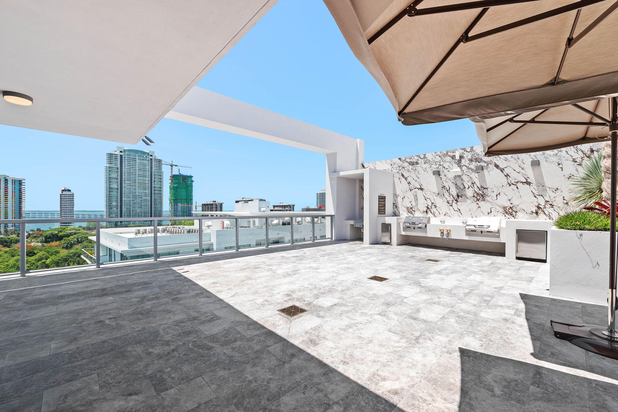 DOMUS - Residential