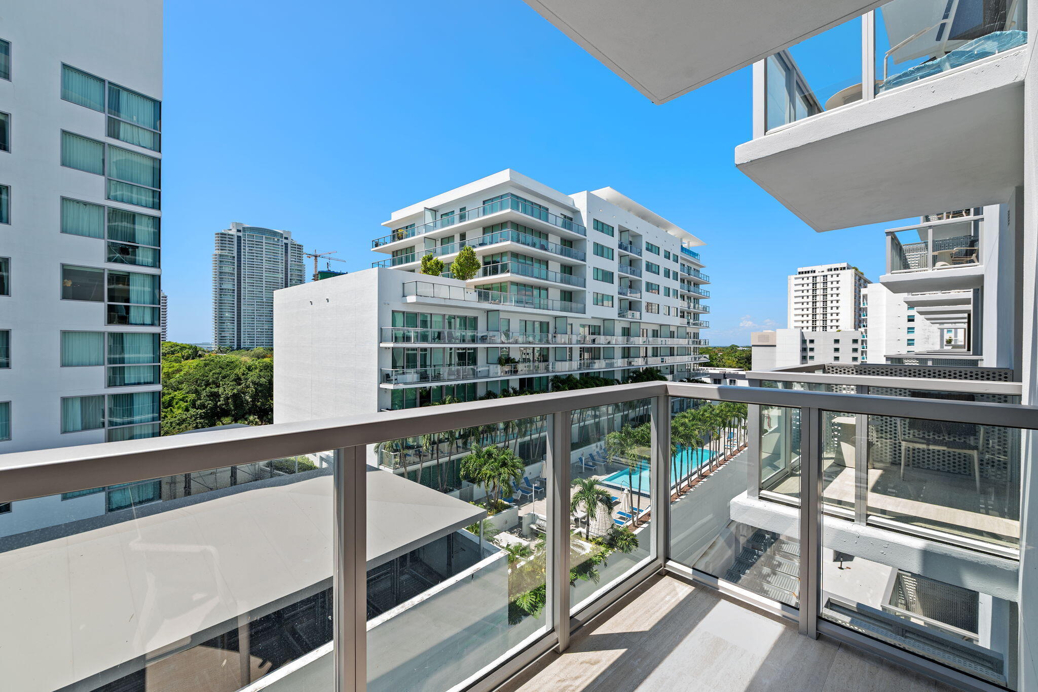 DOMUS - Residential