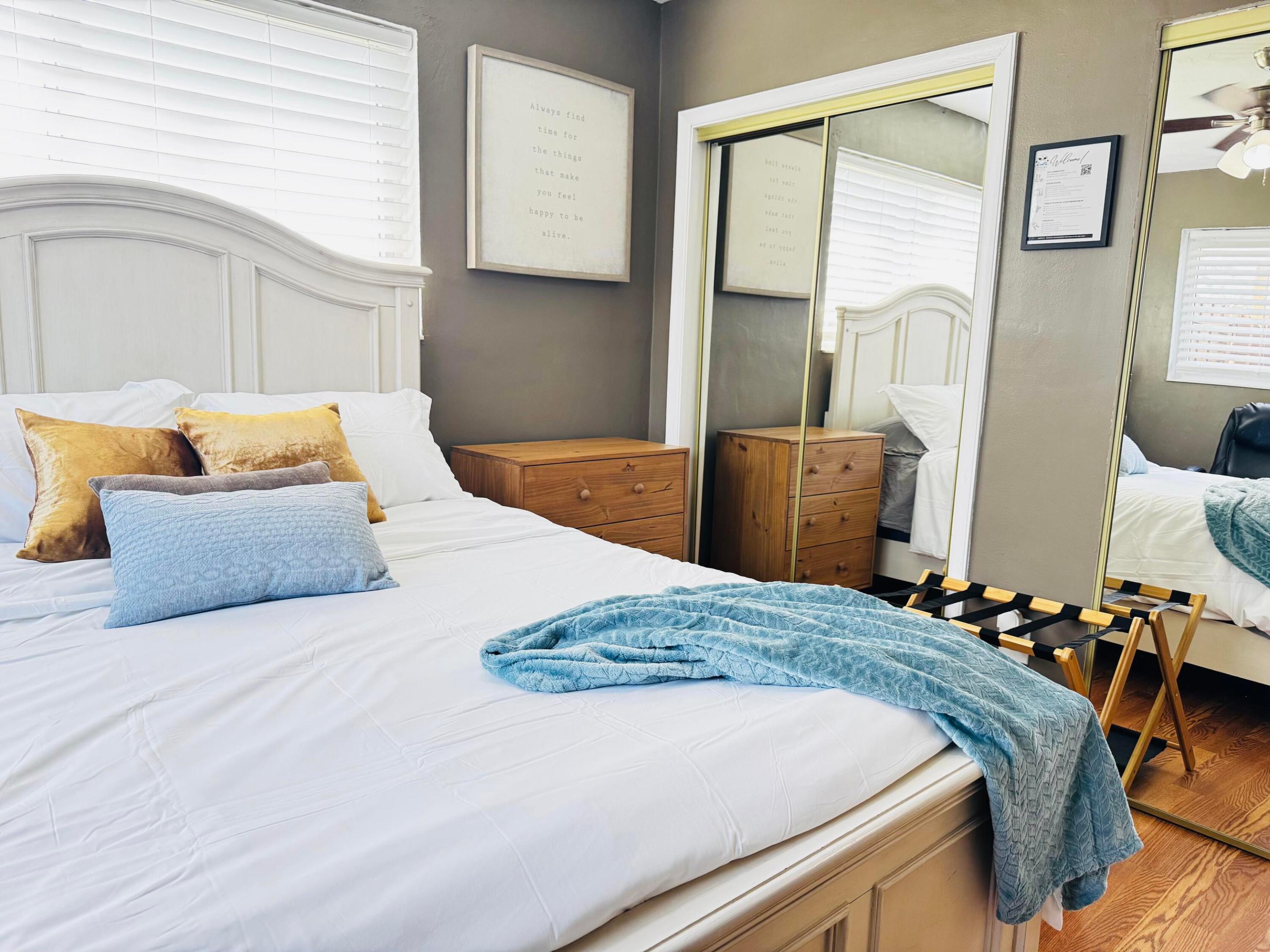 HERITAGE HOMES - Residential