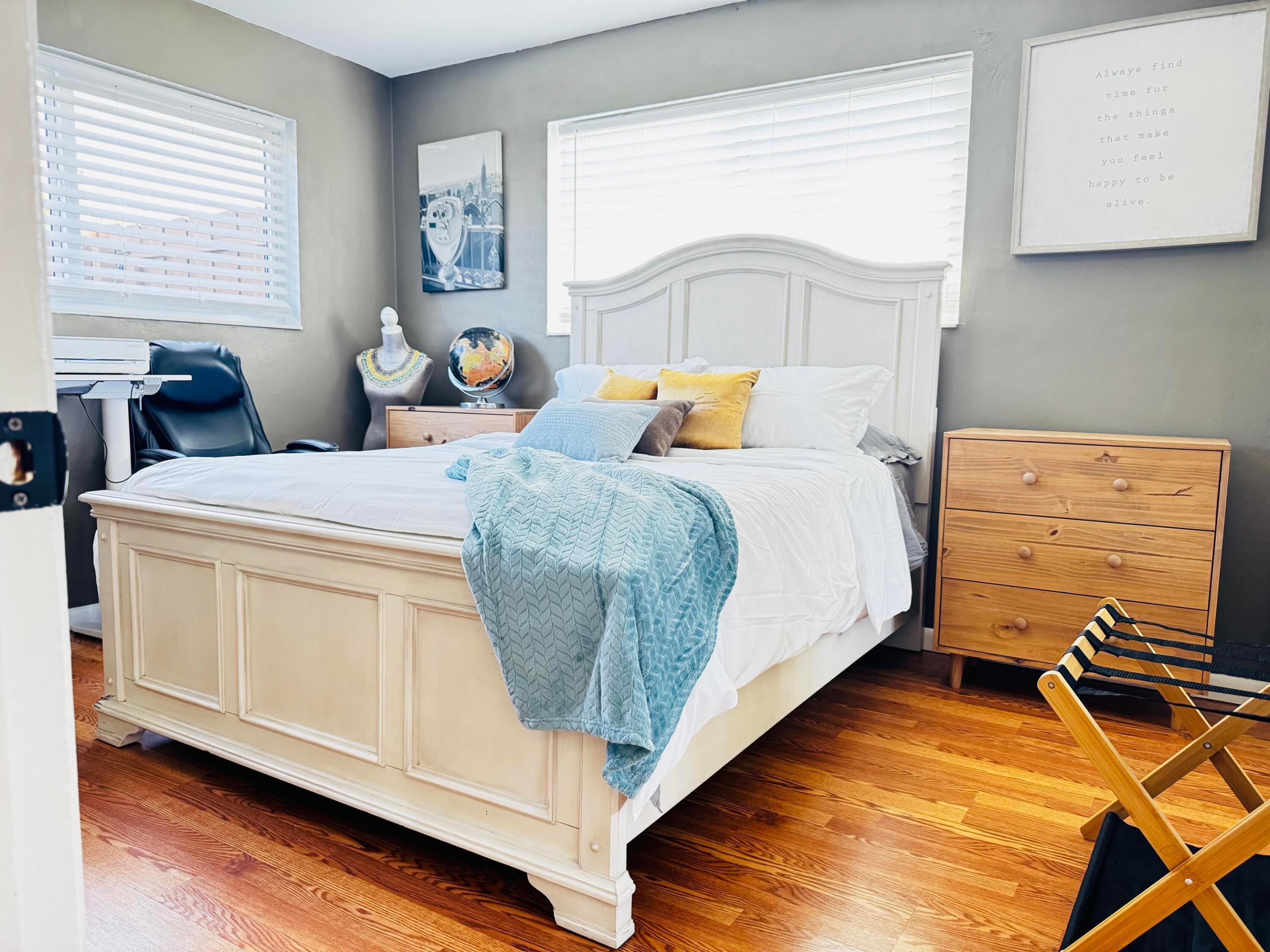 HERITAGE HOMES - Residential