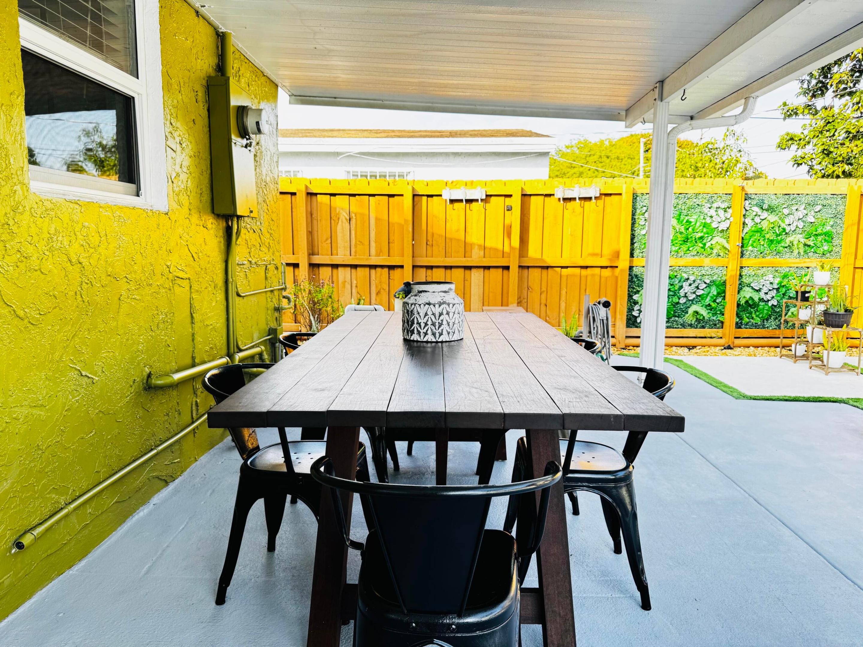 HERITAGE HOMES - Residential