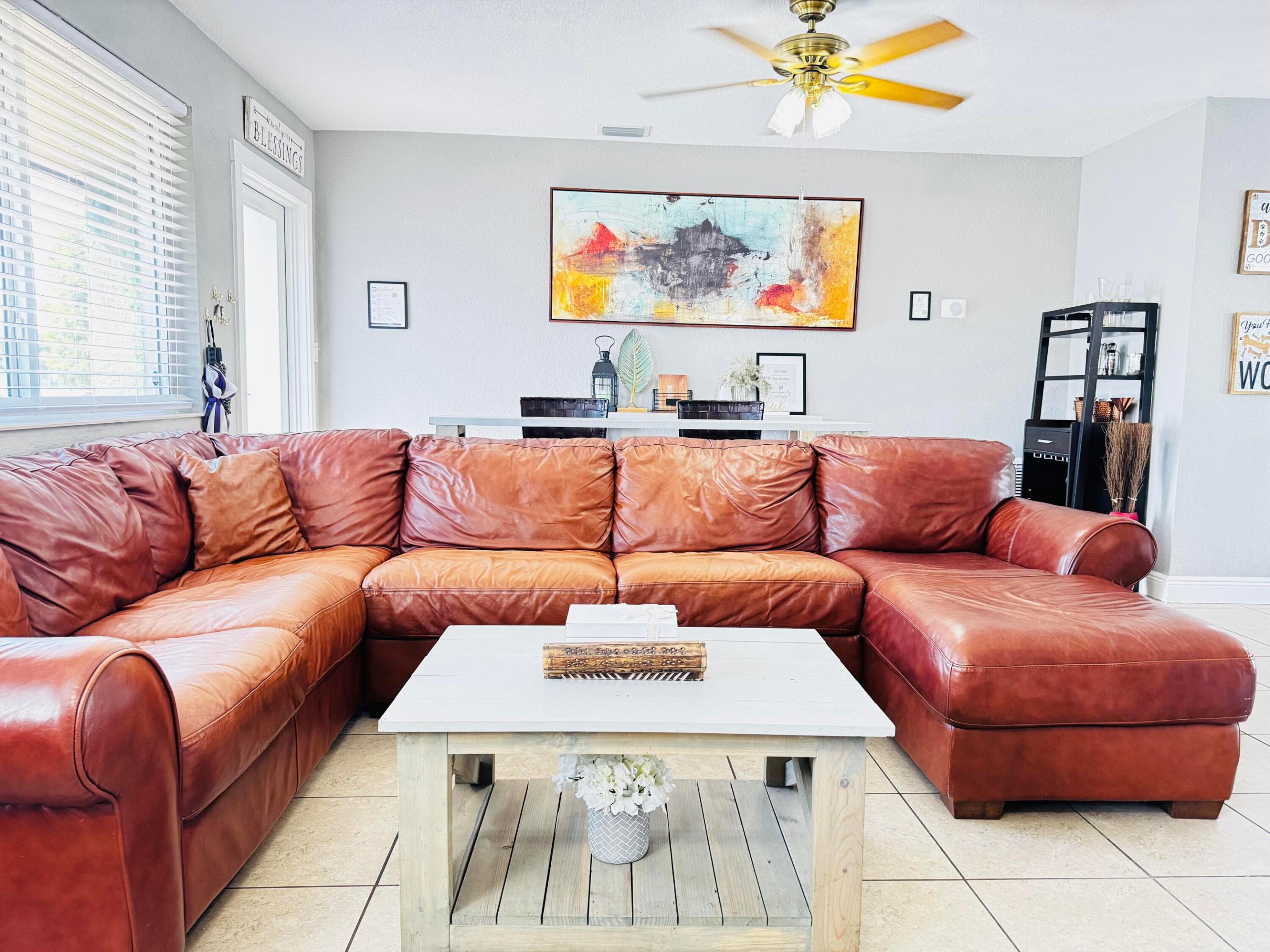 HERITAGE HOMES - Residential