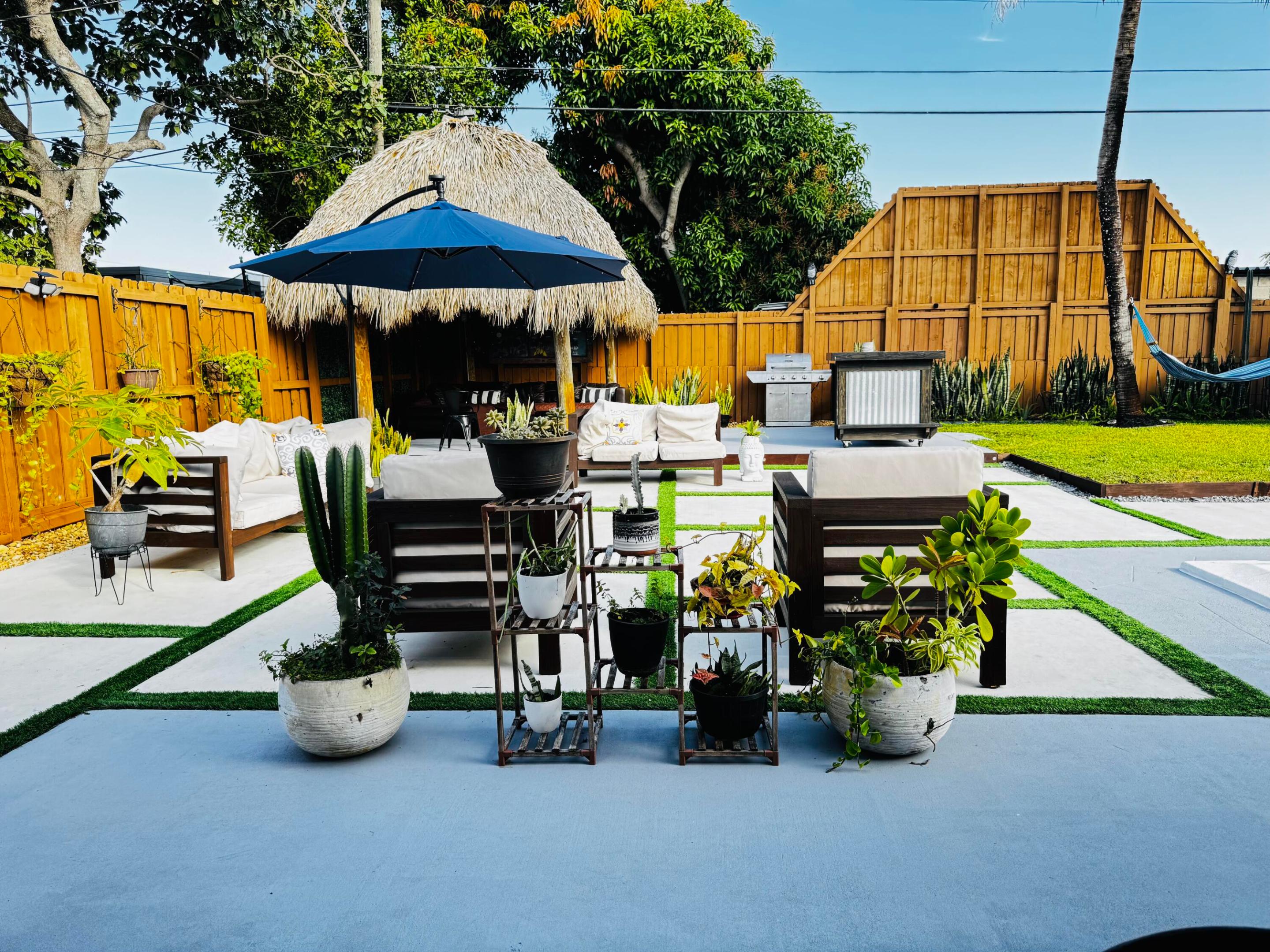 HERITAGE HOMES - Residential