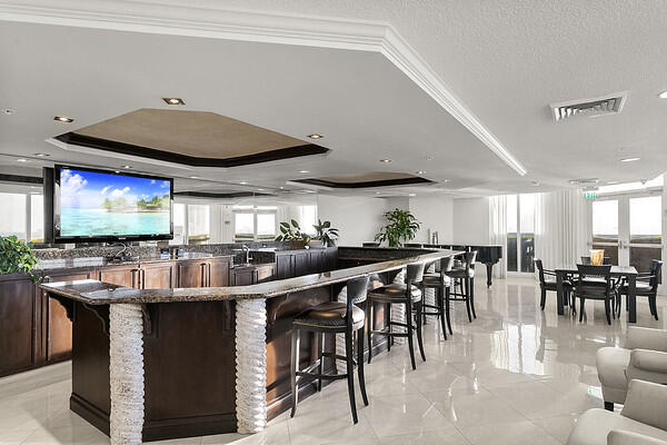 JACKSON TOWER LAS OLAS CONDO - Residential