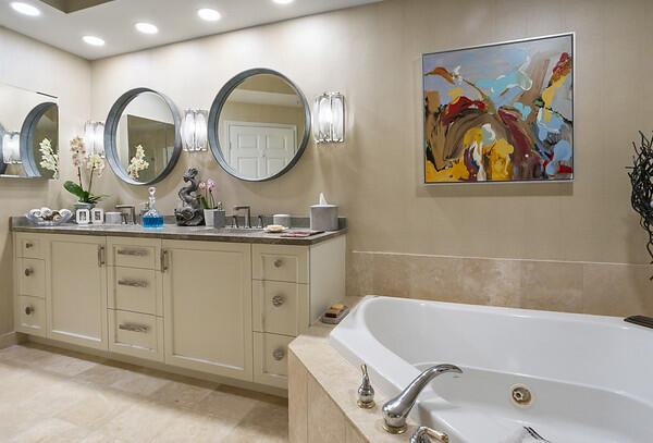 JACKSON TOWER LAS OLAS CONDO - Residential