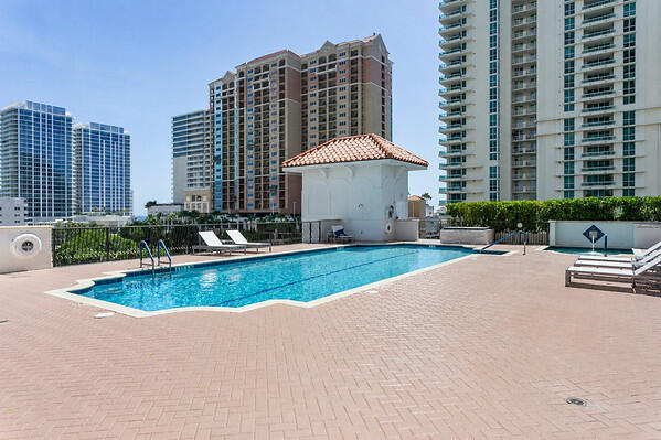 JACKSON TOWER LAS OLAS CONDO - Residential