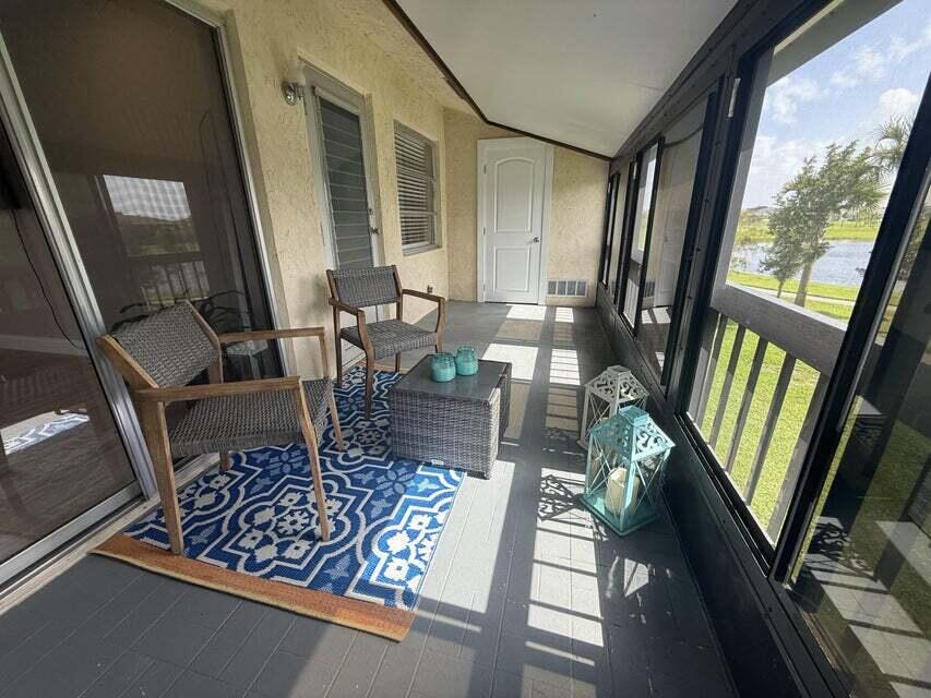 PALM GREENS AT VILLA DEL RAY CONDO II - Residential