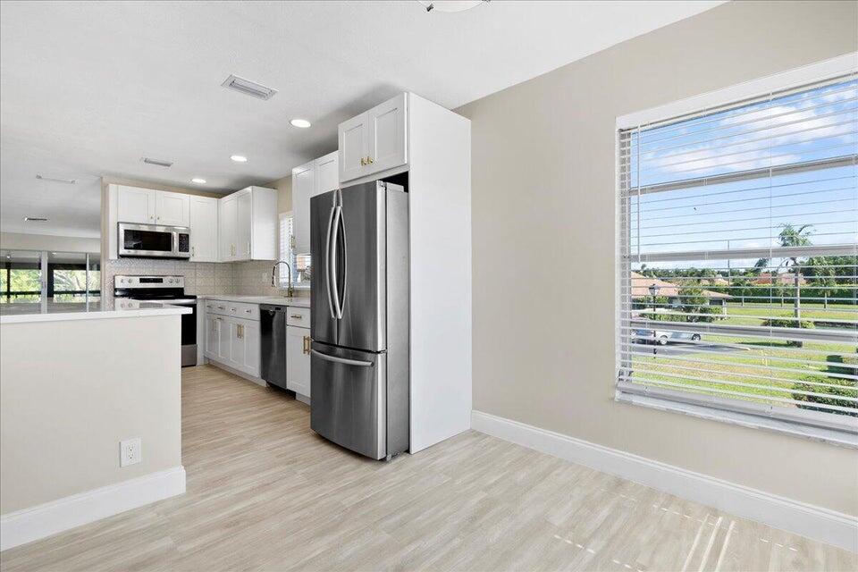 PALM GREENS AT VILLA DEL RAY CONDO II - Residential