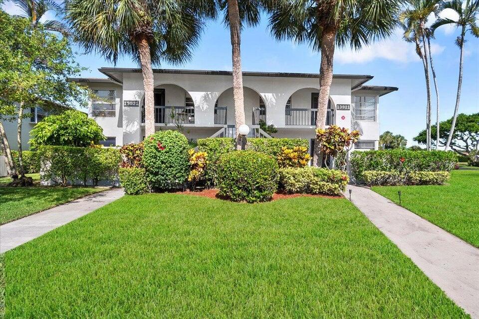PALM GREENS AT VILLA DEL RAY CONDO II - Residential