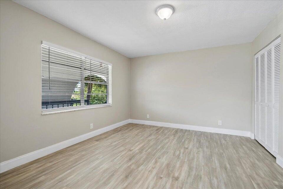 PALM GREENS AT VILLA DEL RAY CONDO II - Residential