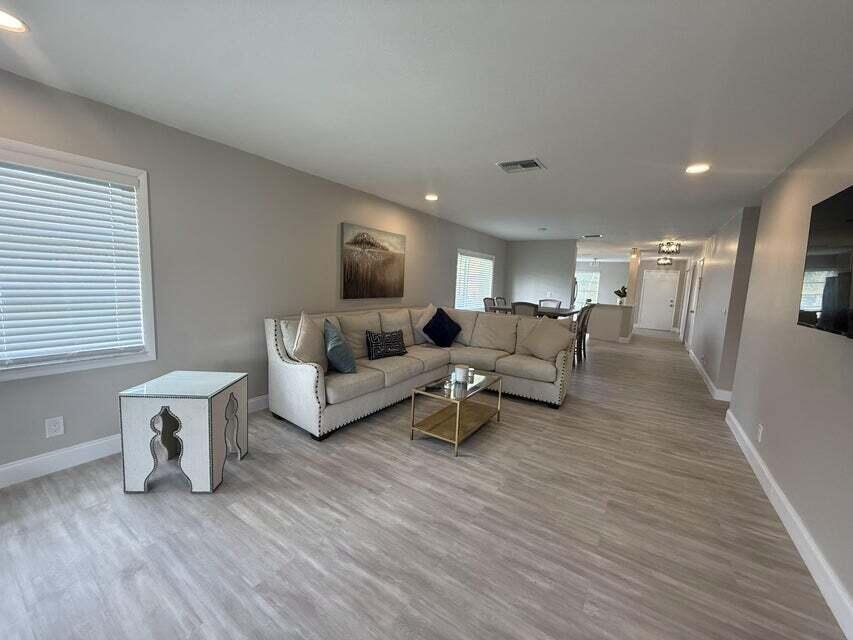 PALM GREENS AT VILLA DEL RAY CONDO II - Residential